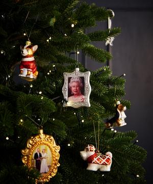 Christmas - Queen Elizabeth II Portrait Decoration image number 1