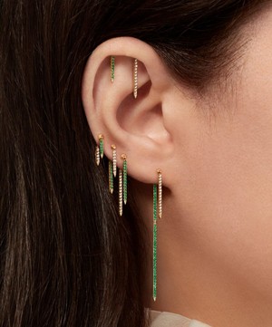 Maria Tash - 18ct 7mm Emerald Eternity Bar Charm Threaded Stud Earring image number 1