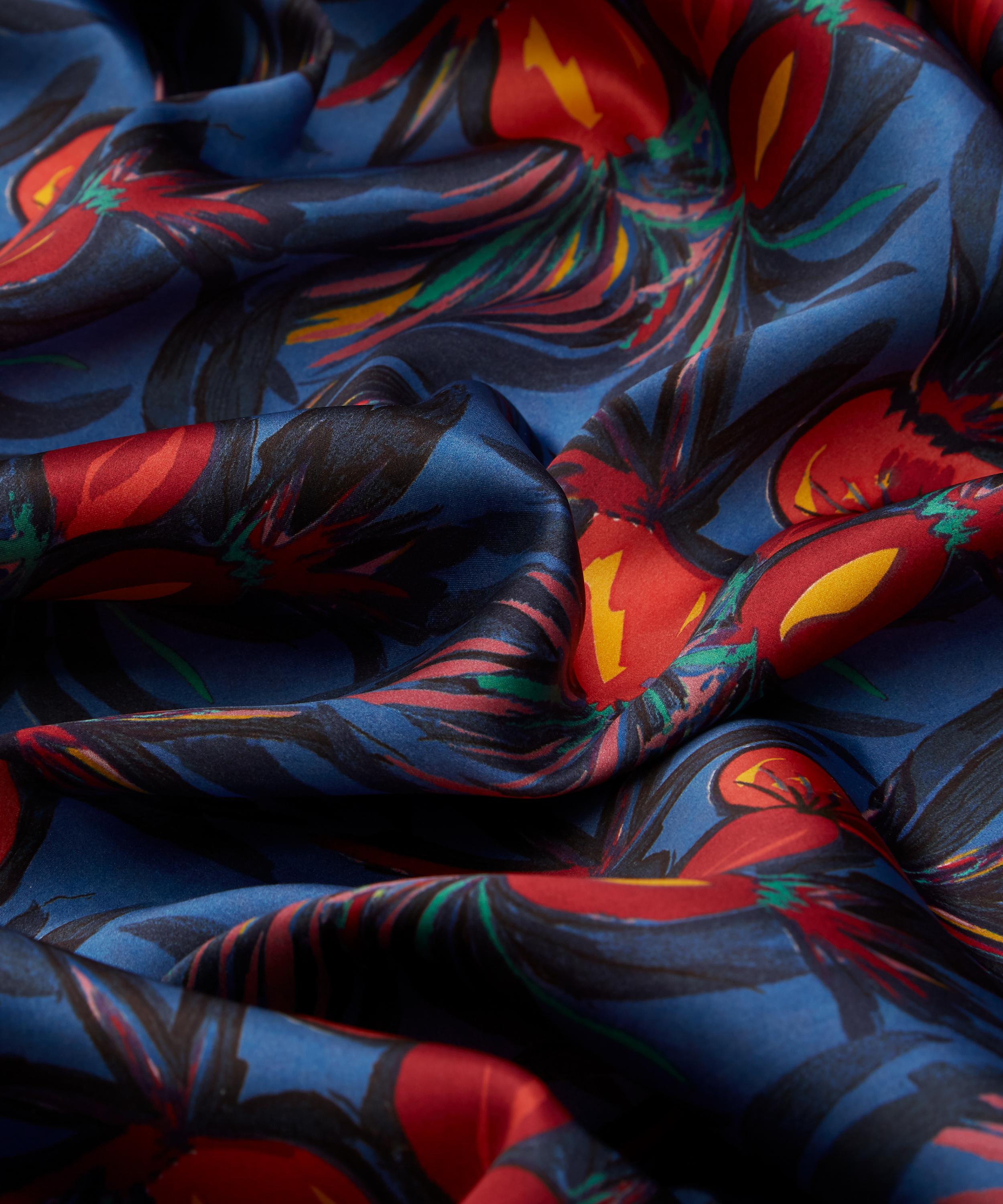 Liberty Fabrics - Cebollas Garden Silk Satin image number 3