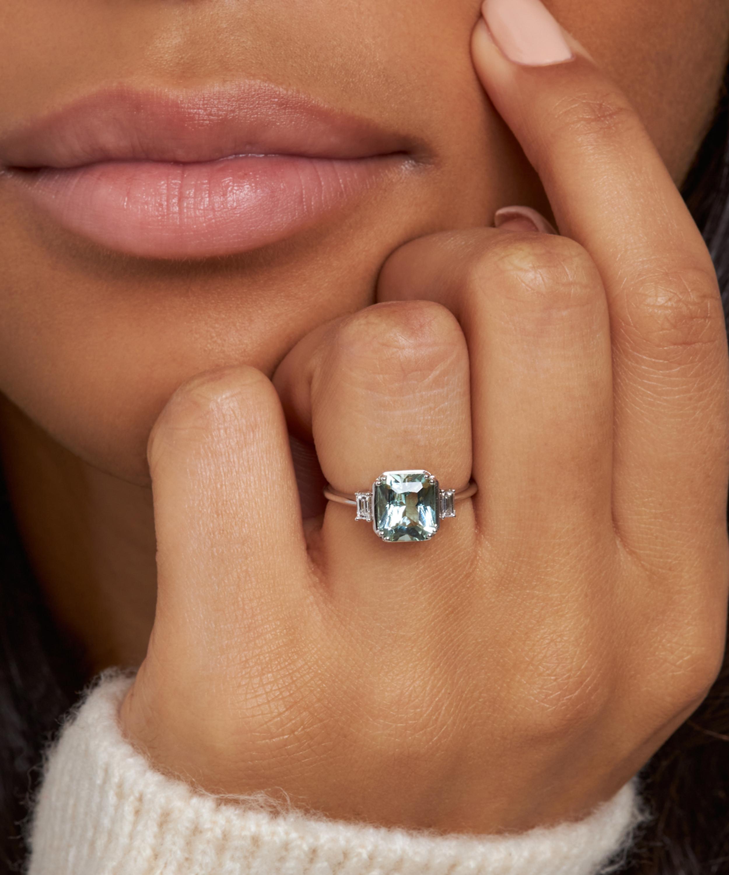 Dinny Hall - 18ct White Gold Mini Mae West Aqua Beryl and Diamond Ring image number 2