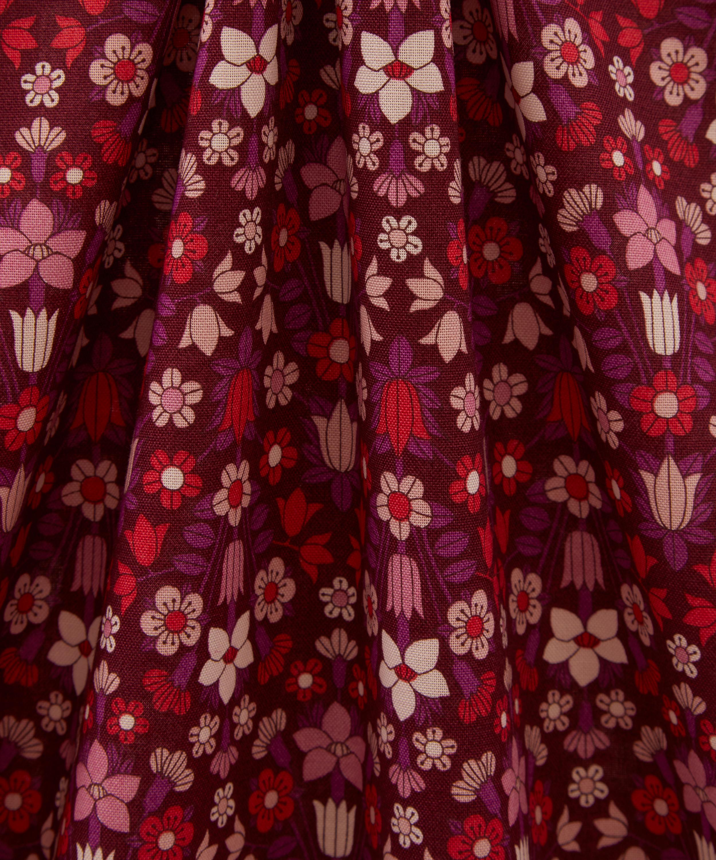 Liberty Fabrics - Hampstead Meadow Lasenby Quilting Cotton image number 2