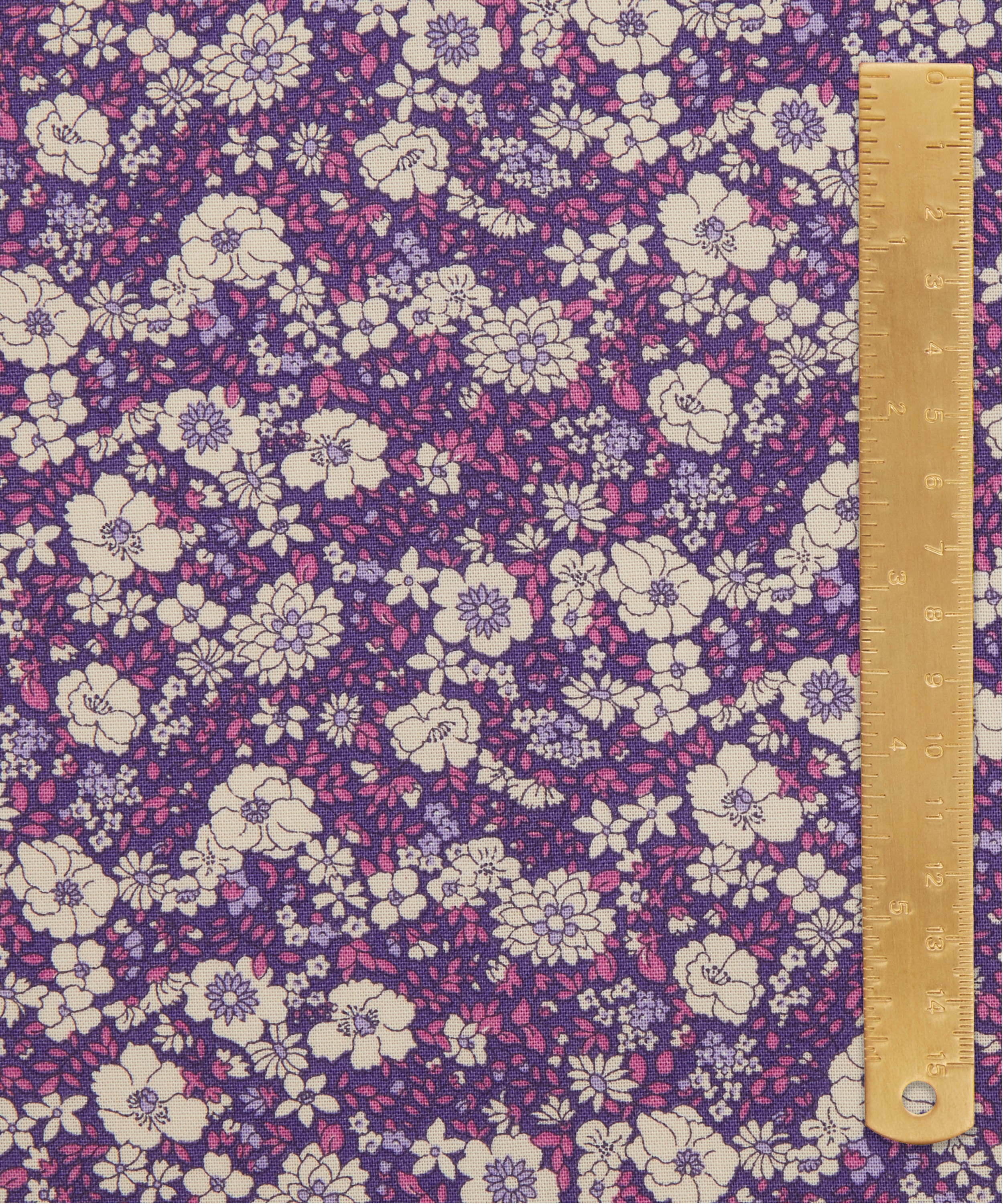 Liberty Fabrics - Arley Blossom Lasenby Quilting Cotton image number 4