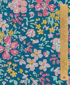 Liberty Fabrics - Botanist’s Bloom Lasenby Quilting Cotton image number 4
