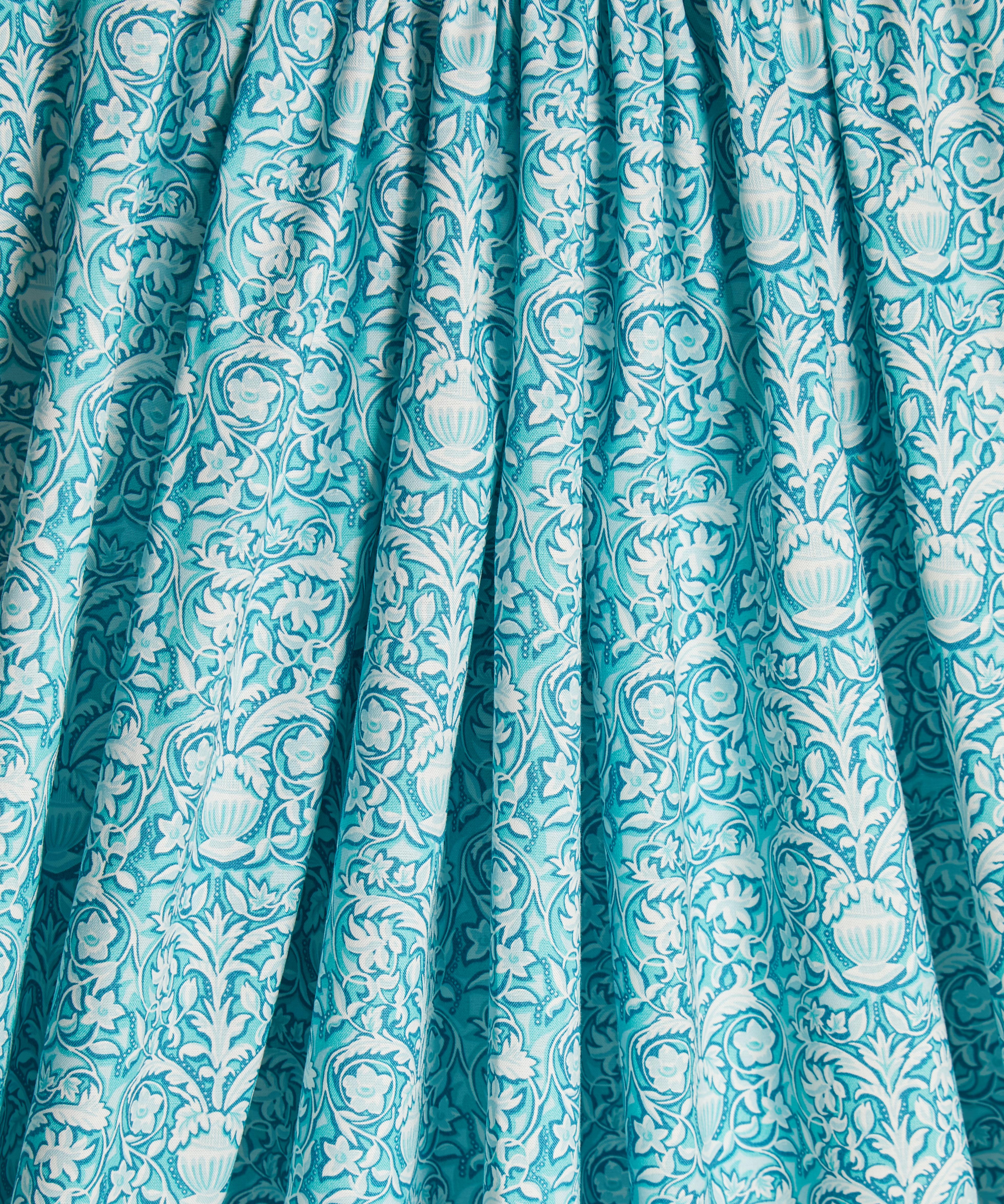 Liberty Fabrics - Lincoln Fields Lasenby Quilting Cotton image number 2