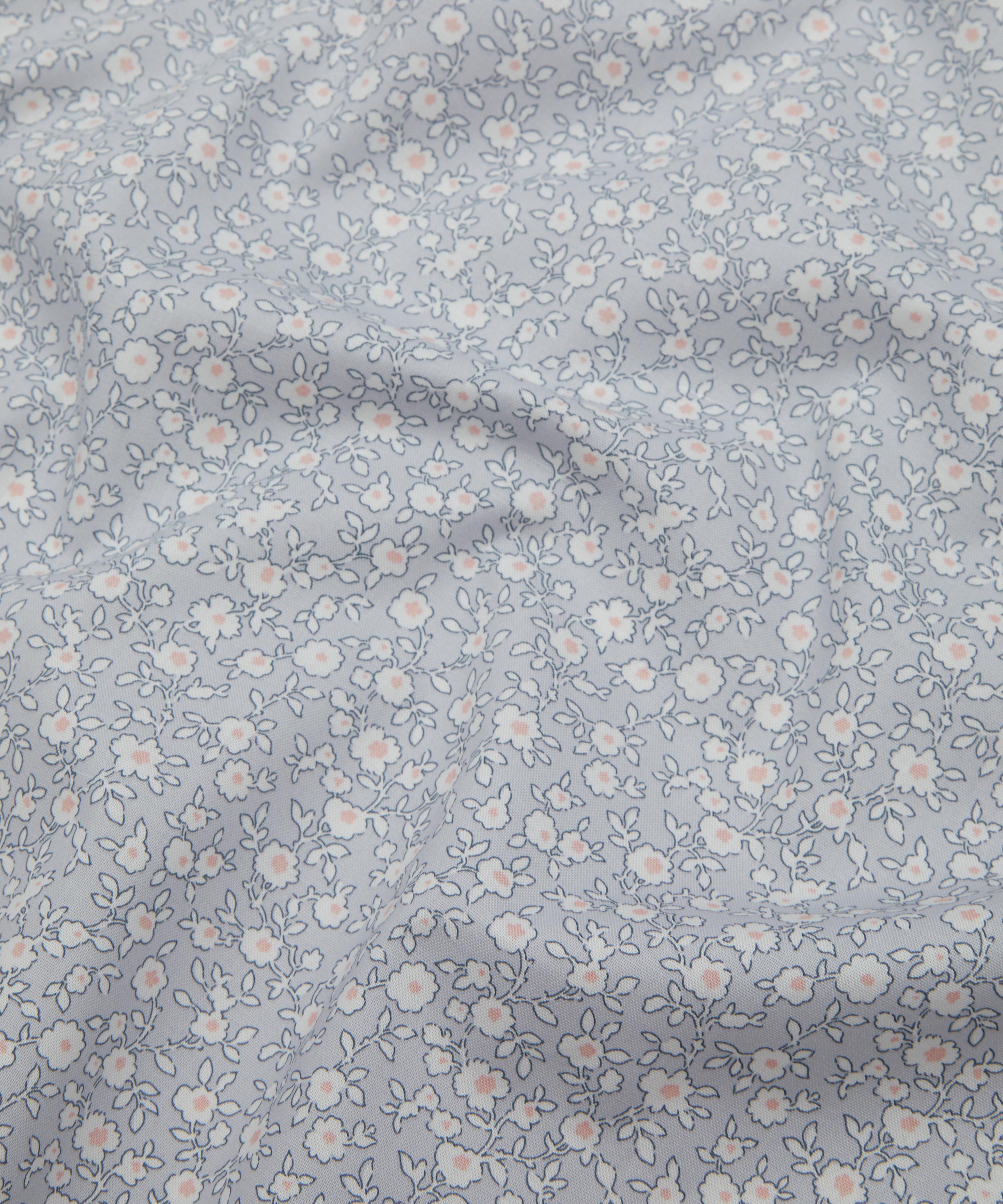 Liberty Fabrics - Daisy Trail Lasenby Quilting Cotton image number 3