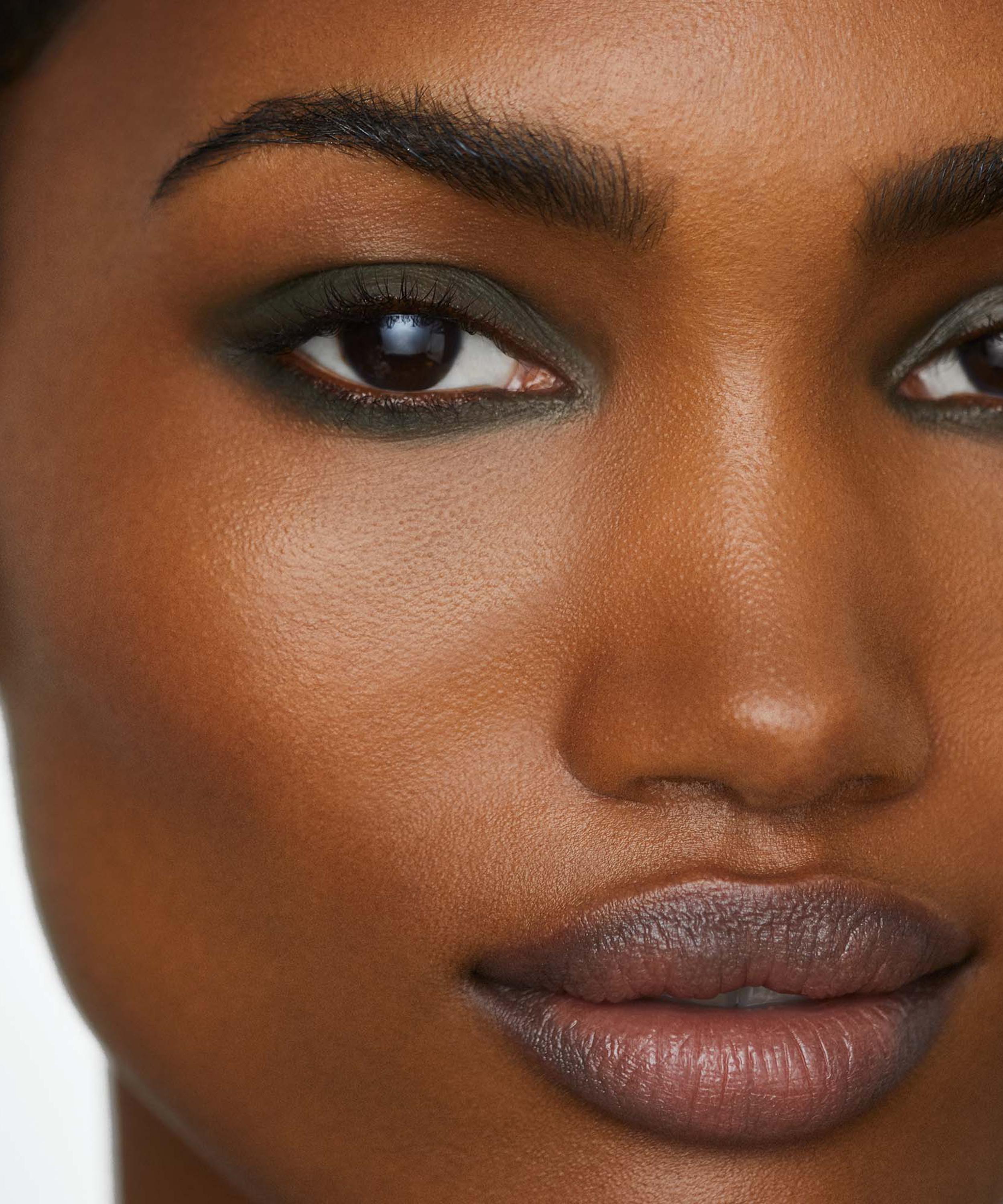 Hourglass - Voyeur Waterproof Gel Liner 0.3g image number 2