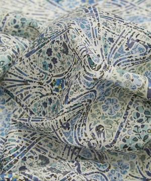 Liberty Fabrics - Ianthe Blossom Tana Lawn™ Cotton image number 3