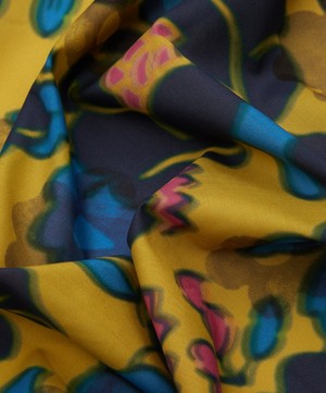 Liberty Fabrics - Betsy Shadow Tana Lawn™ Cotton image number 4