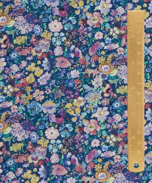 Liberty Fabrics - Classic Garden Cotton Poplin image number 4