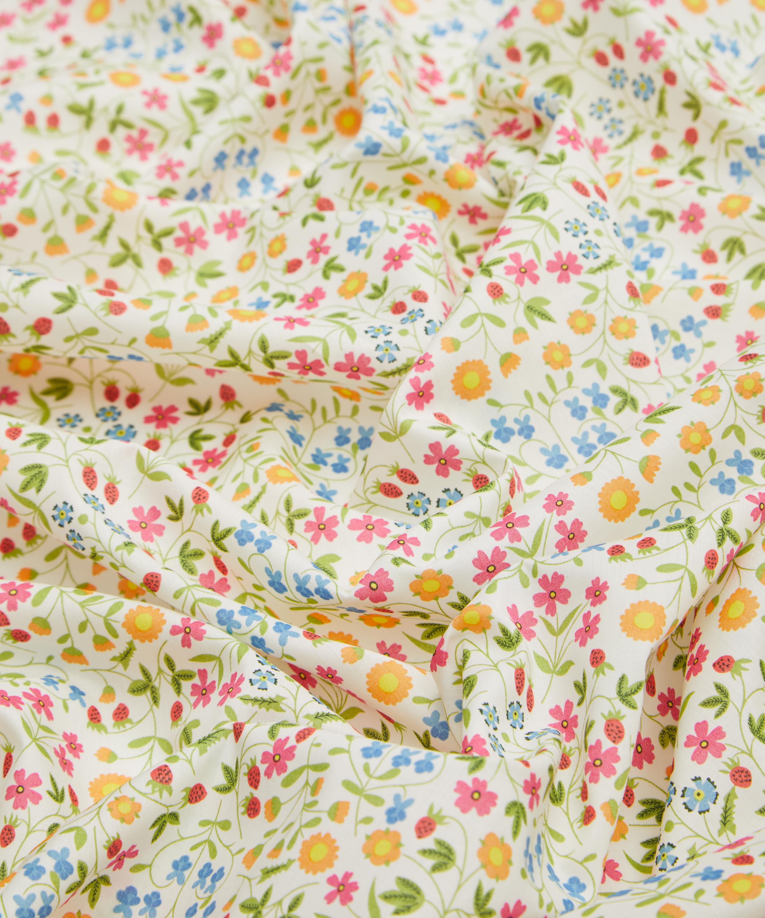 Liberty Fabrics - Little Mirabelle Tana Lawn™ Cotton image number 3