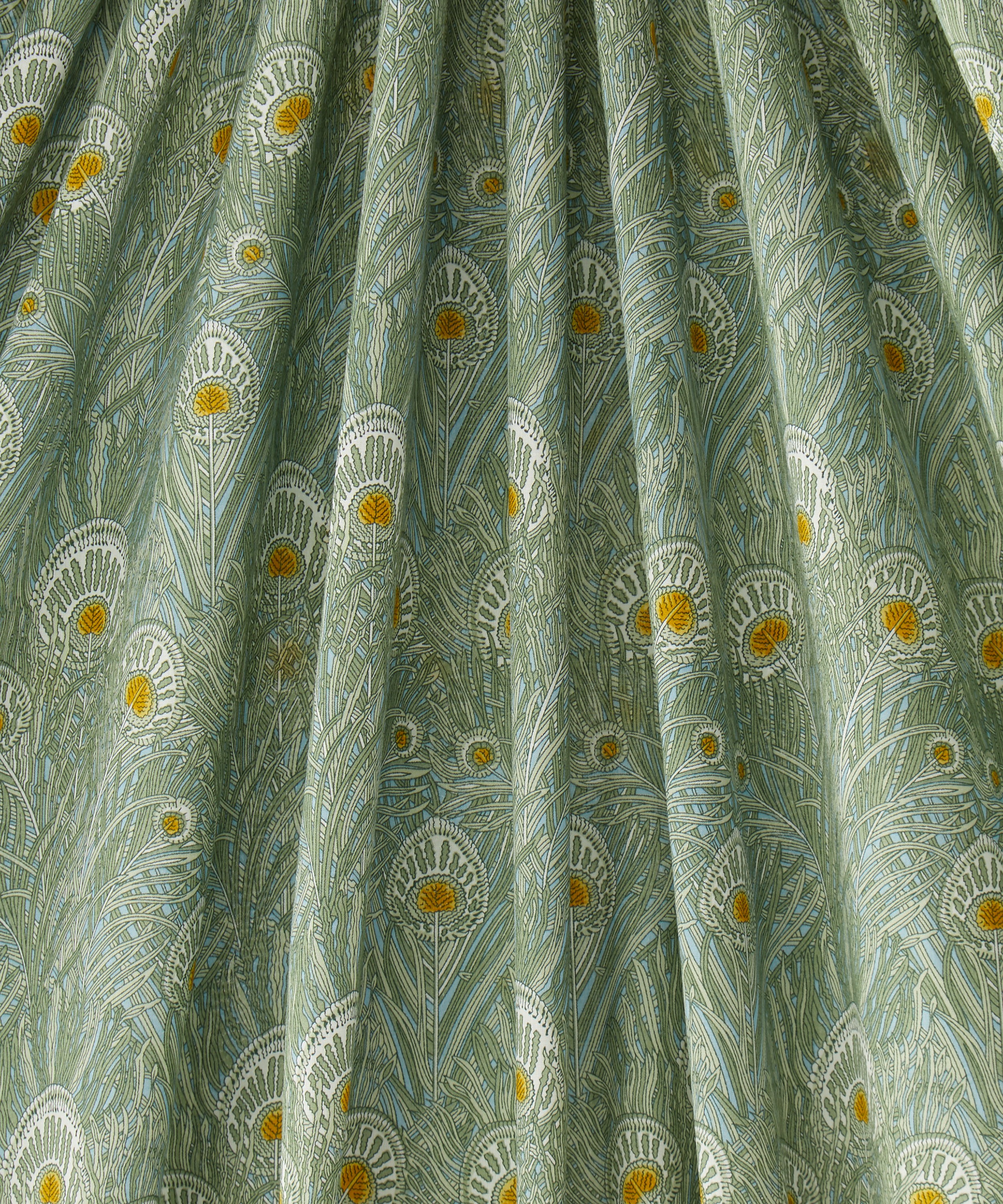 Liberty Fabrics - Queen Hera Tana Lawn™ Cotton image number 2