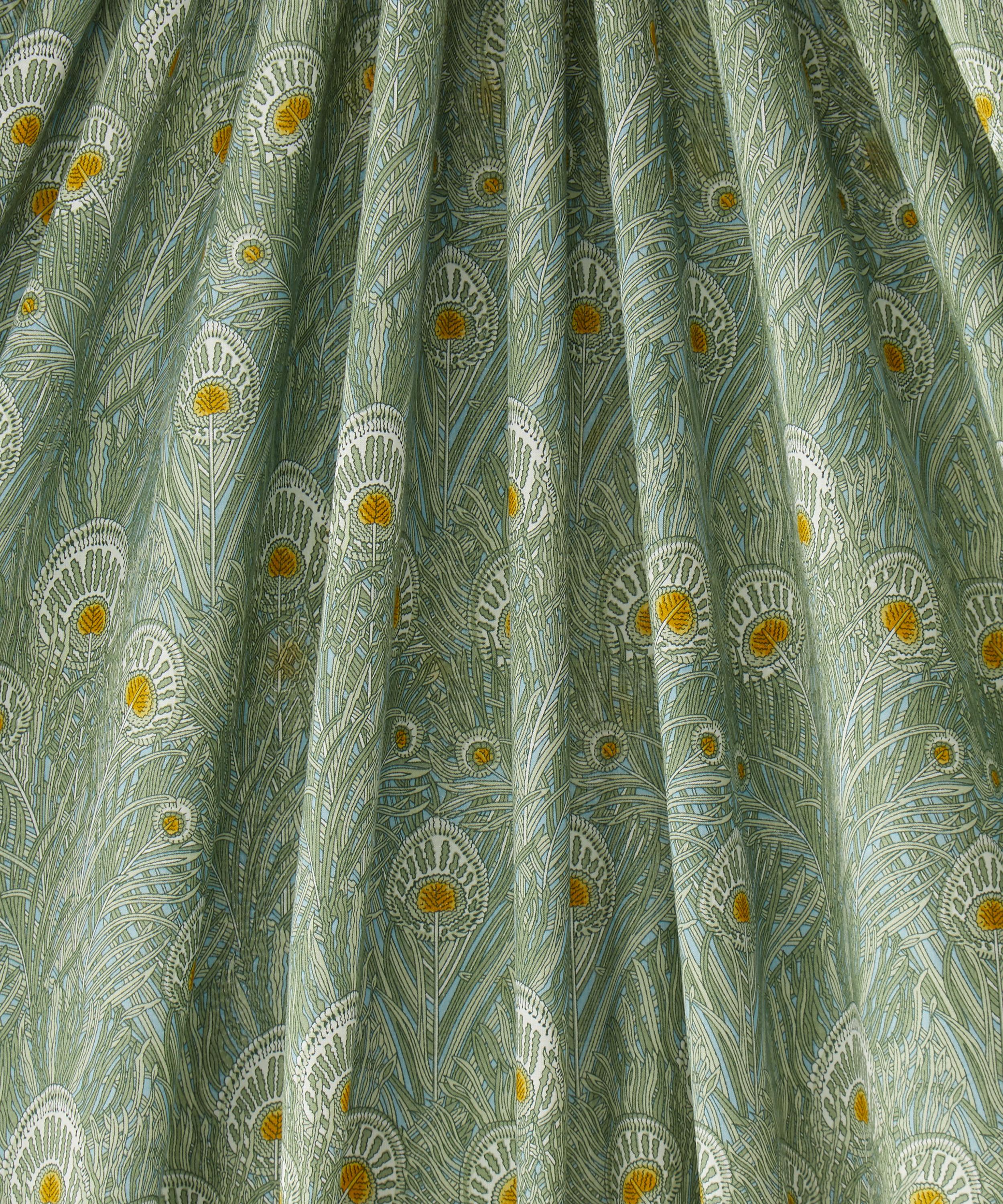 Liberty Fabrics - Queen Hera Tana Lawn™ Cotton image number 2