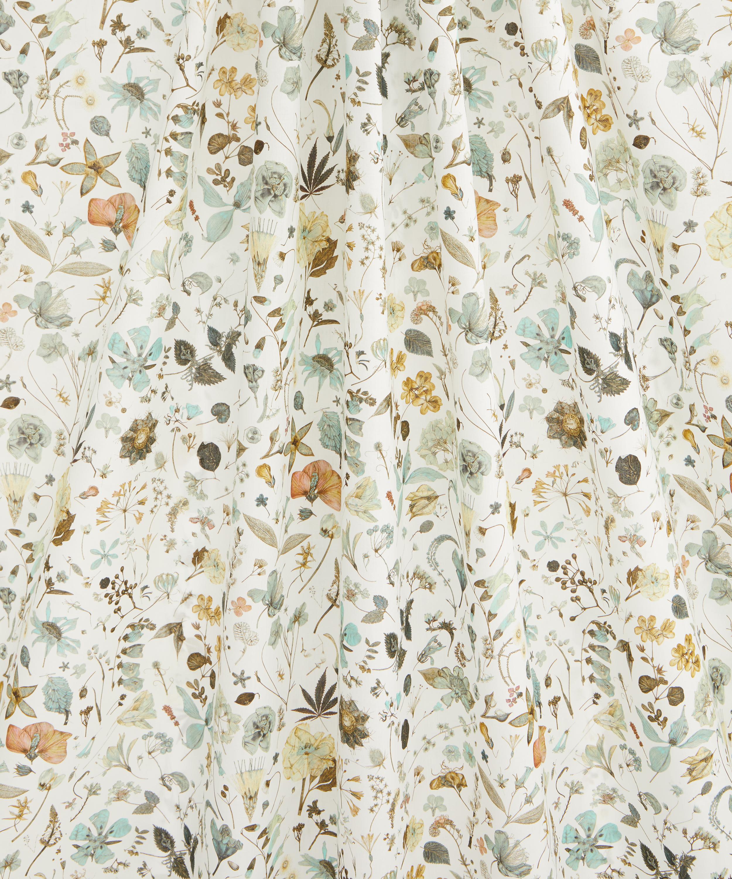 Liberty Fabrics - Floral Eve Tana Lawn™ Cotton image number 2