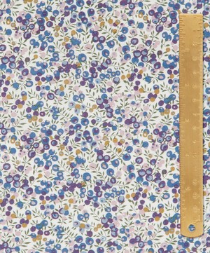 Liberty Fabrics - Wiltshire Bud Tana Lawn™ Cotton image number 4