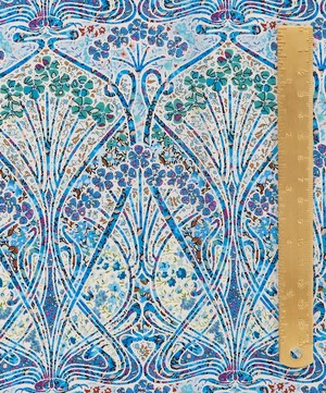 Liberty Fabrics - Ianthe Blossom Crepe de Chine image number 4