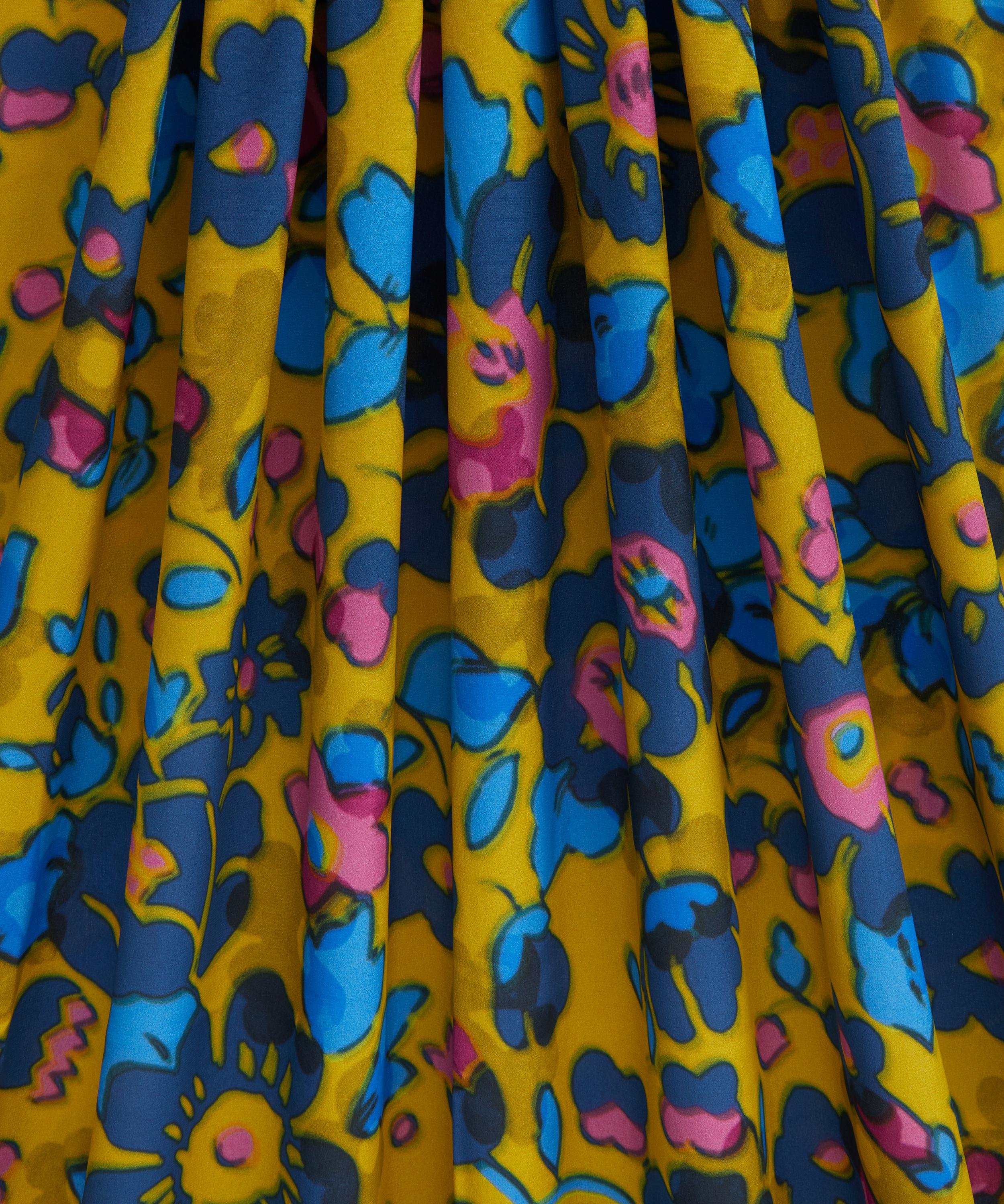 Liberty Fabrics - Betsy Shadow Crepe de Chine image number 2