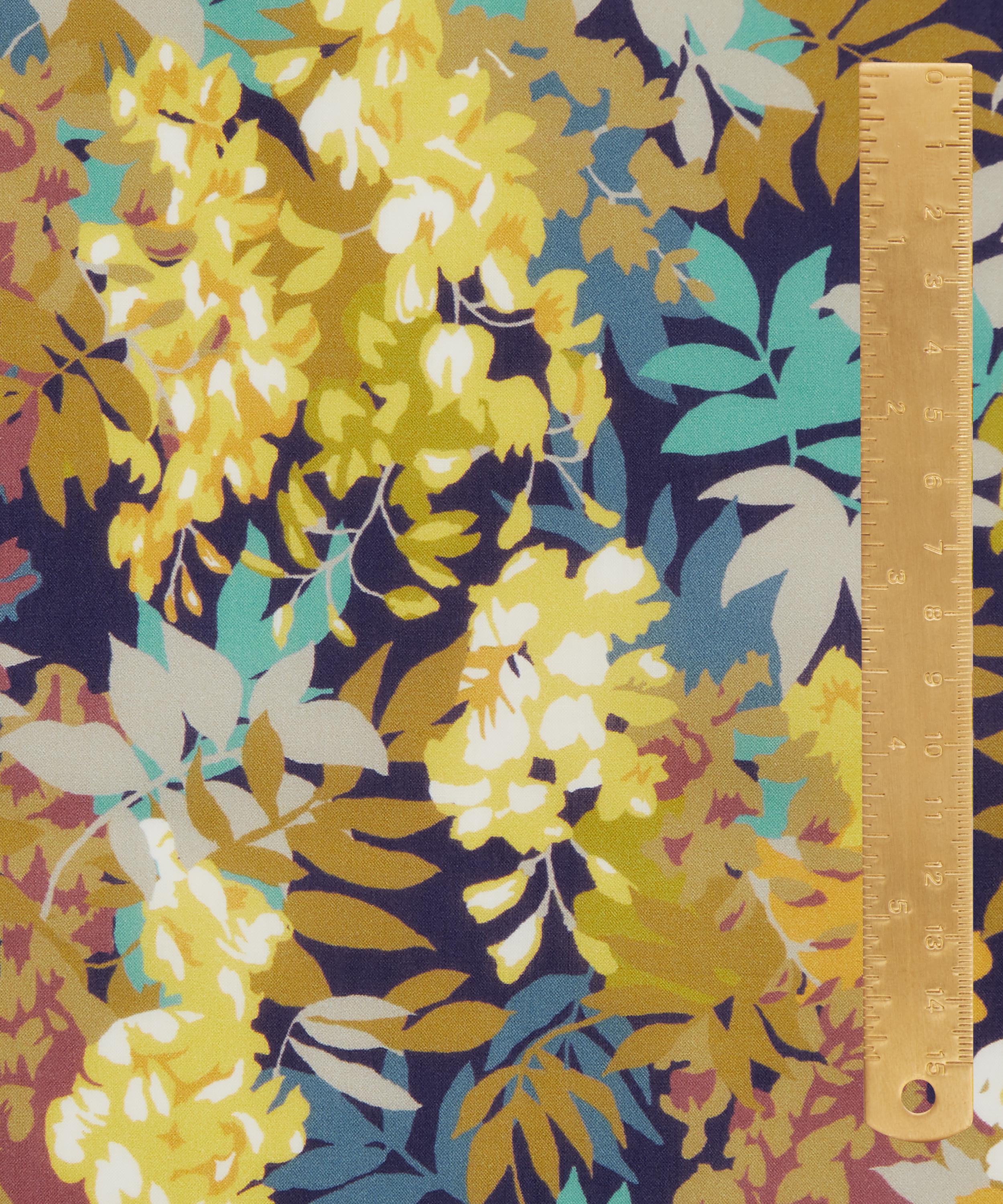 Liberty Fabrics - Summer Fresco Tana Lawn™ Cotton image number 4