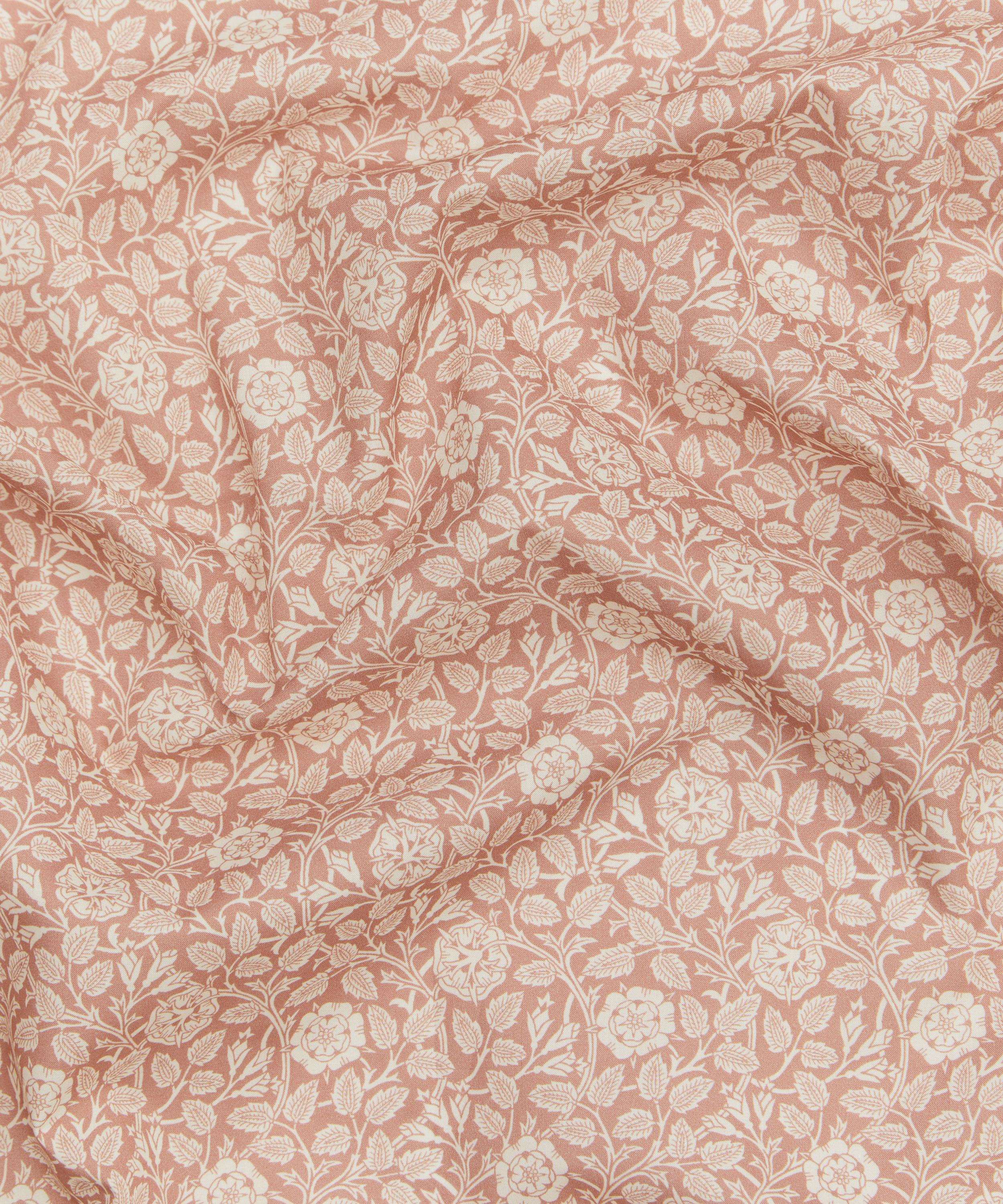 Liberty Fabrics - Woodcut Vine Tana Lawn™ Cotton image number 3