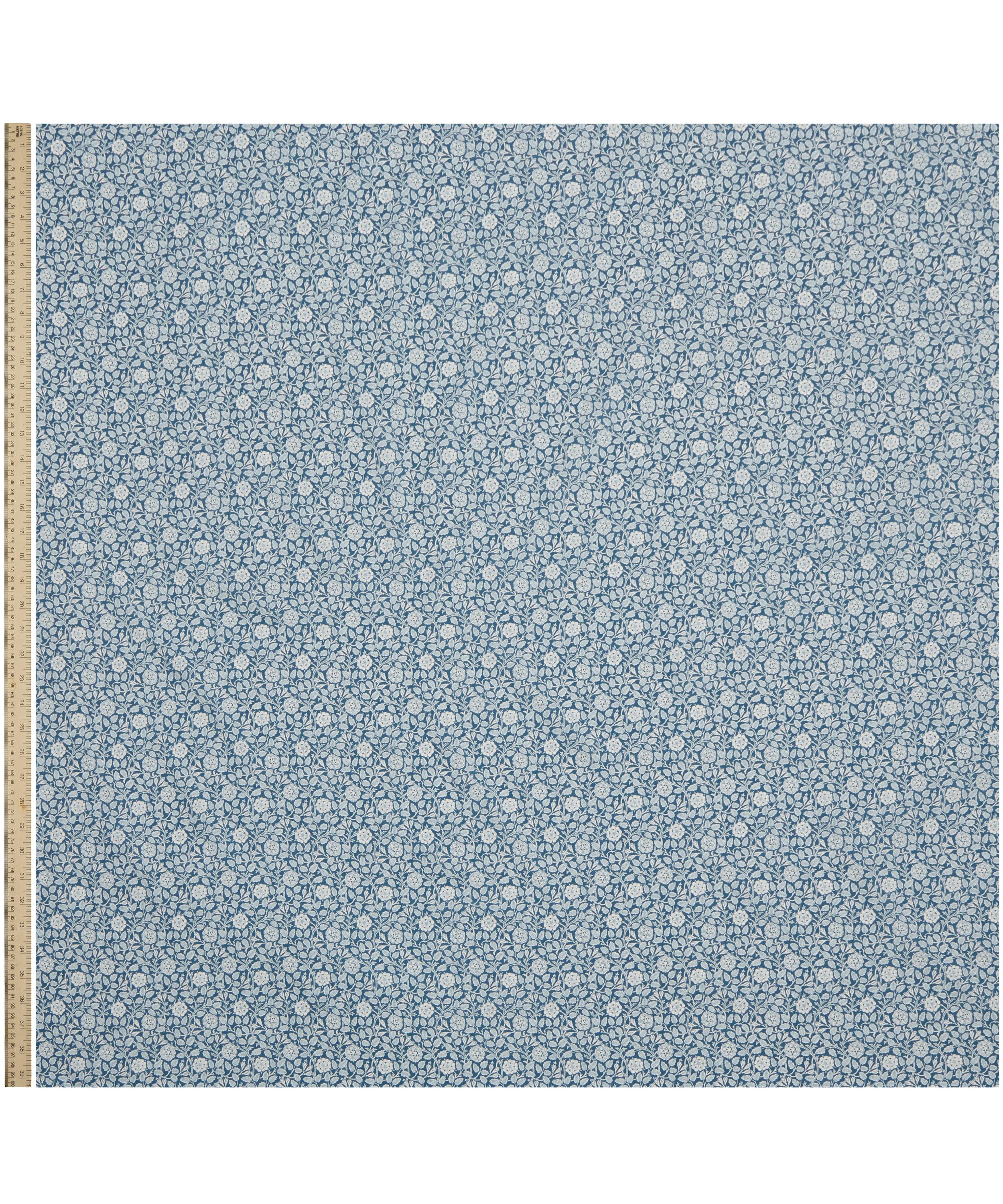 Liberty Fabrics - Woodcut Vine Tana Lawn™ Cotton image number 1