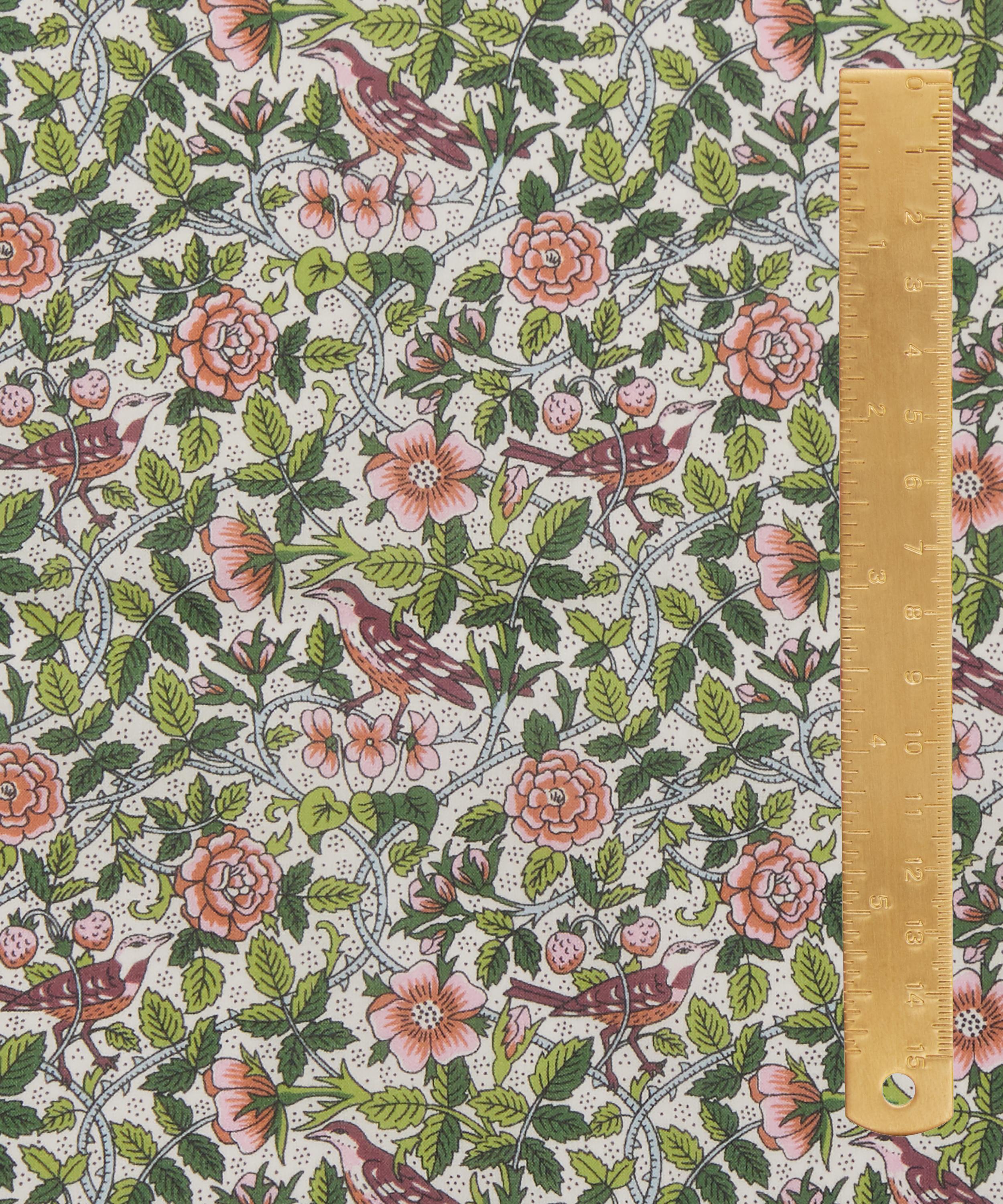 Liberty Fabrics - Strawberry Tree Tana Lawn™ Cotton image number 4