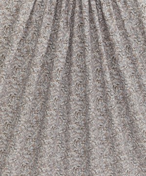 Liberty Fabrics - Pansy Dazzle Tana Lawn™ Cotton image number 2