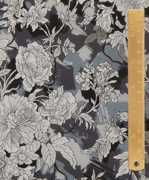 Liberty Fabrics - Dreamscape Tana Lawn™ Cotton image number 4