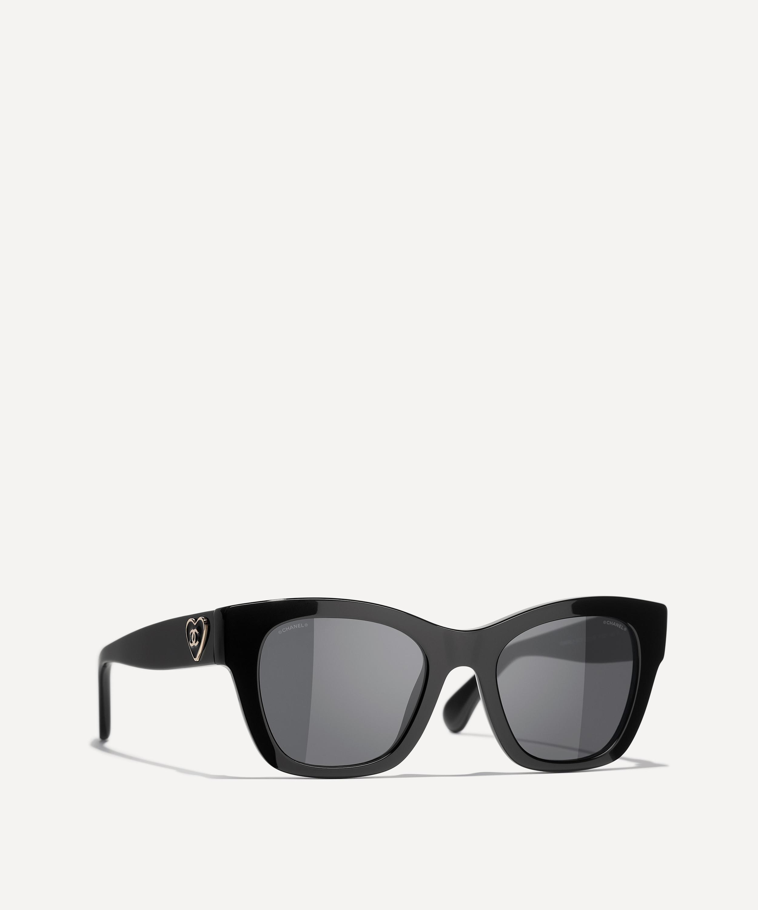 154 - Winged Square Sunglasses image number 1