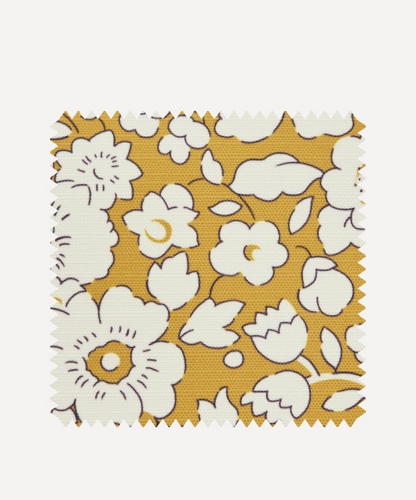 Liberty Interiors - Outdoor Fabric Swatch – Betsy Bloom Easton in Fennel image number null