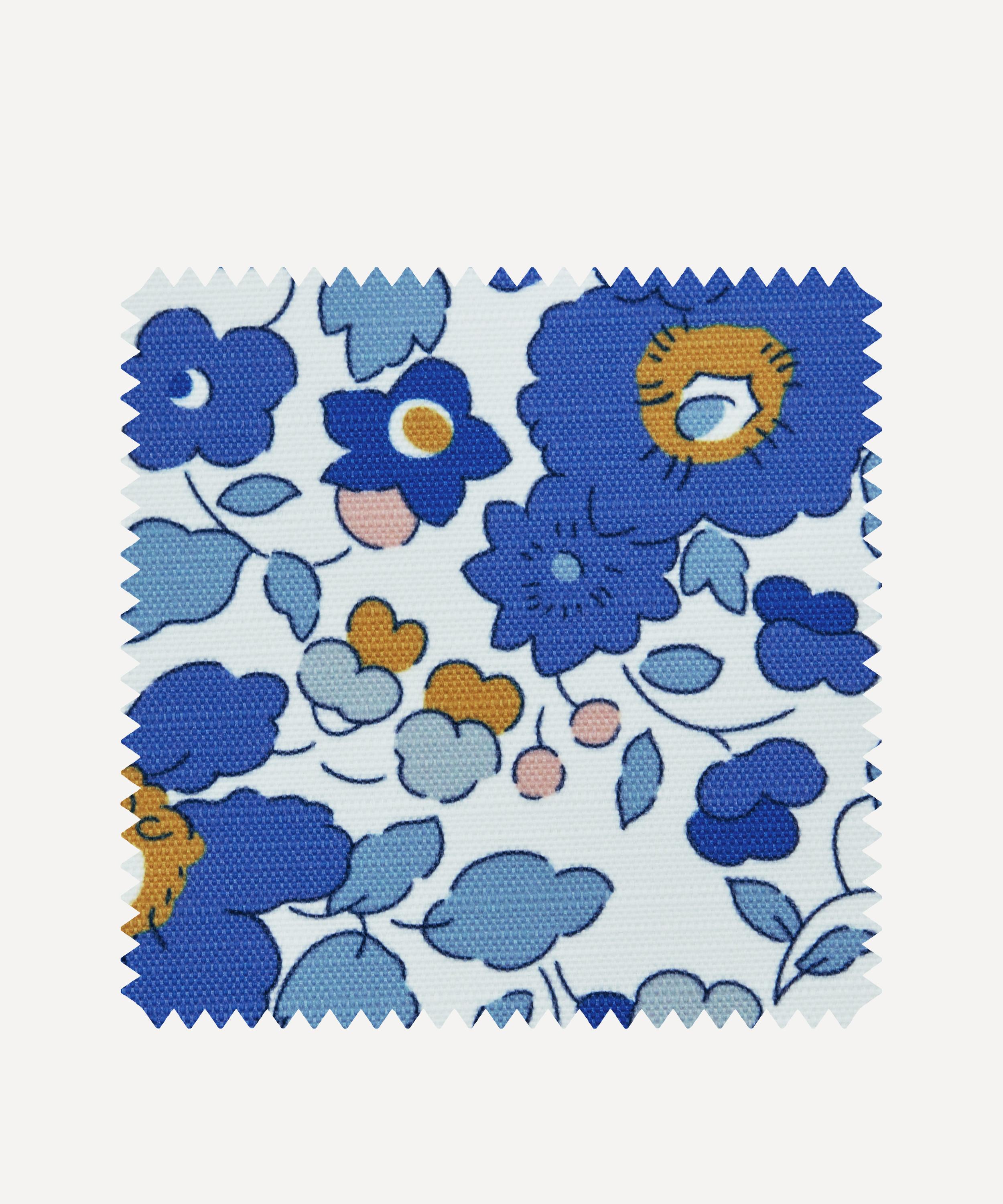 Liberty Interiors - Outdoor Fabric Swatch &ndash; Betsy Flora Easton in Lapis image number 0