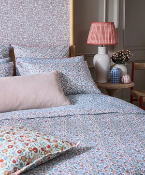 Liberty - Betsy Tana Lawn™ Cotton Double Duvet Cover Set image number 4