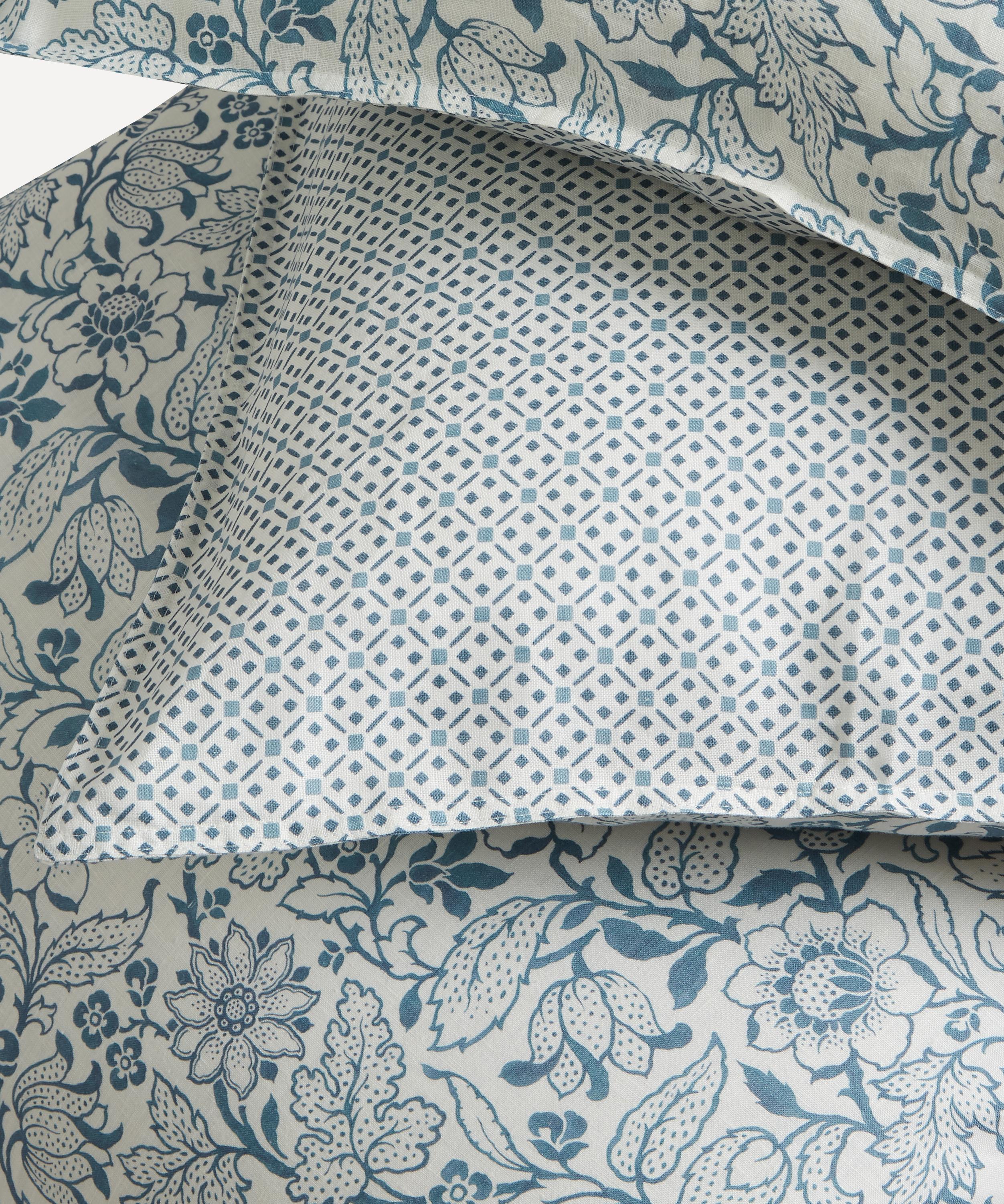 Liberty - Emery Linen King Duvet Cover Set image number 3