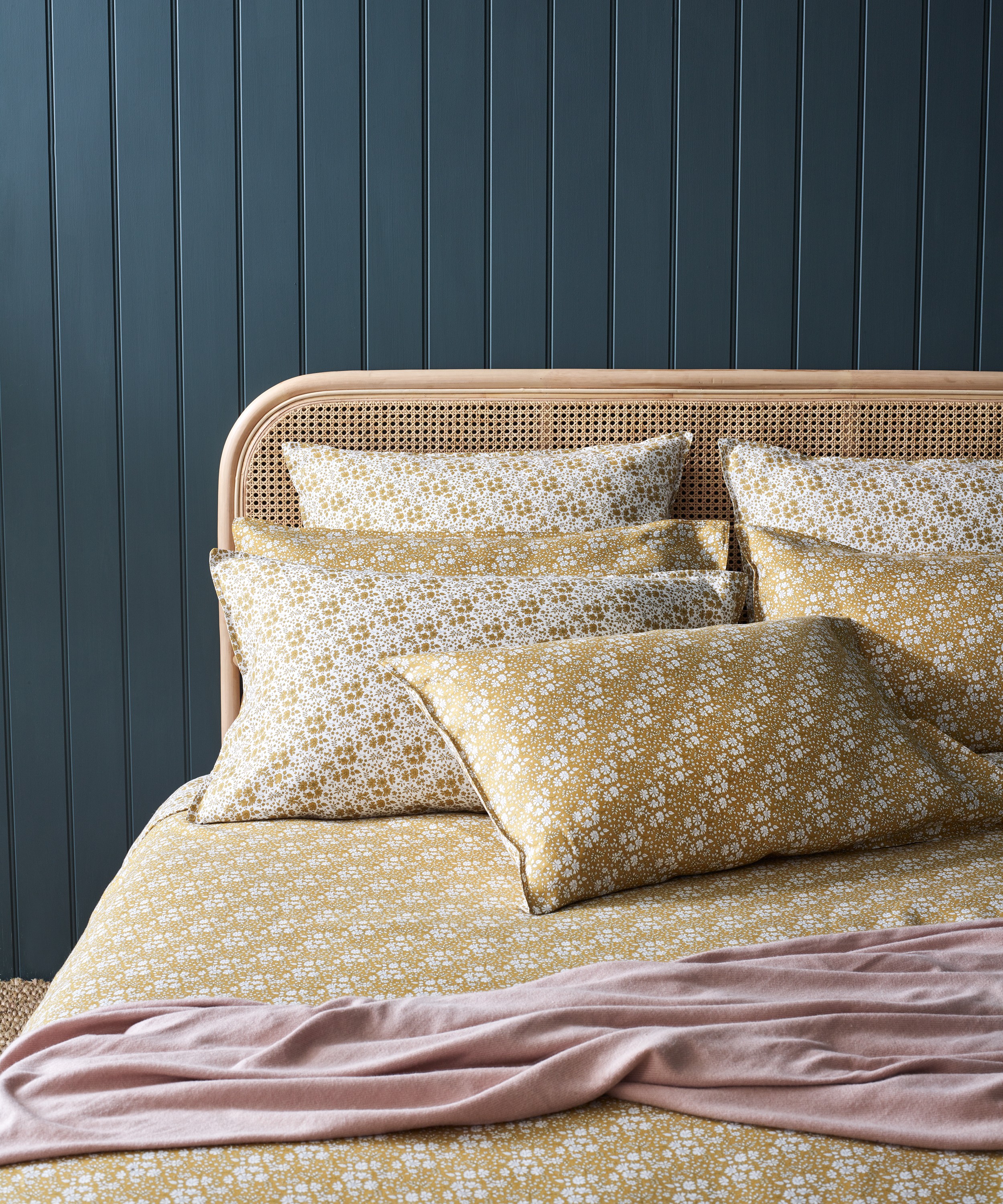 Liberty - Capel Blossom Linen Standard Pillowcase image number 1