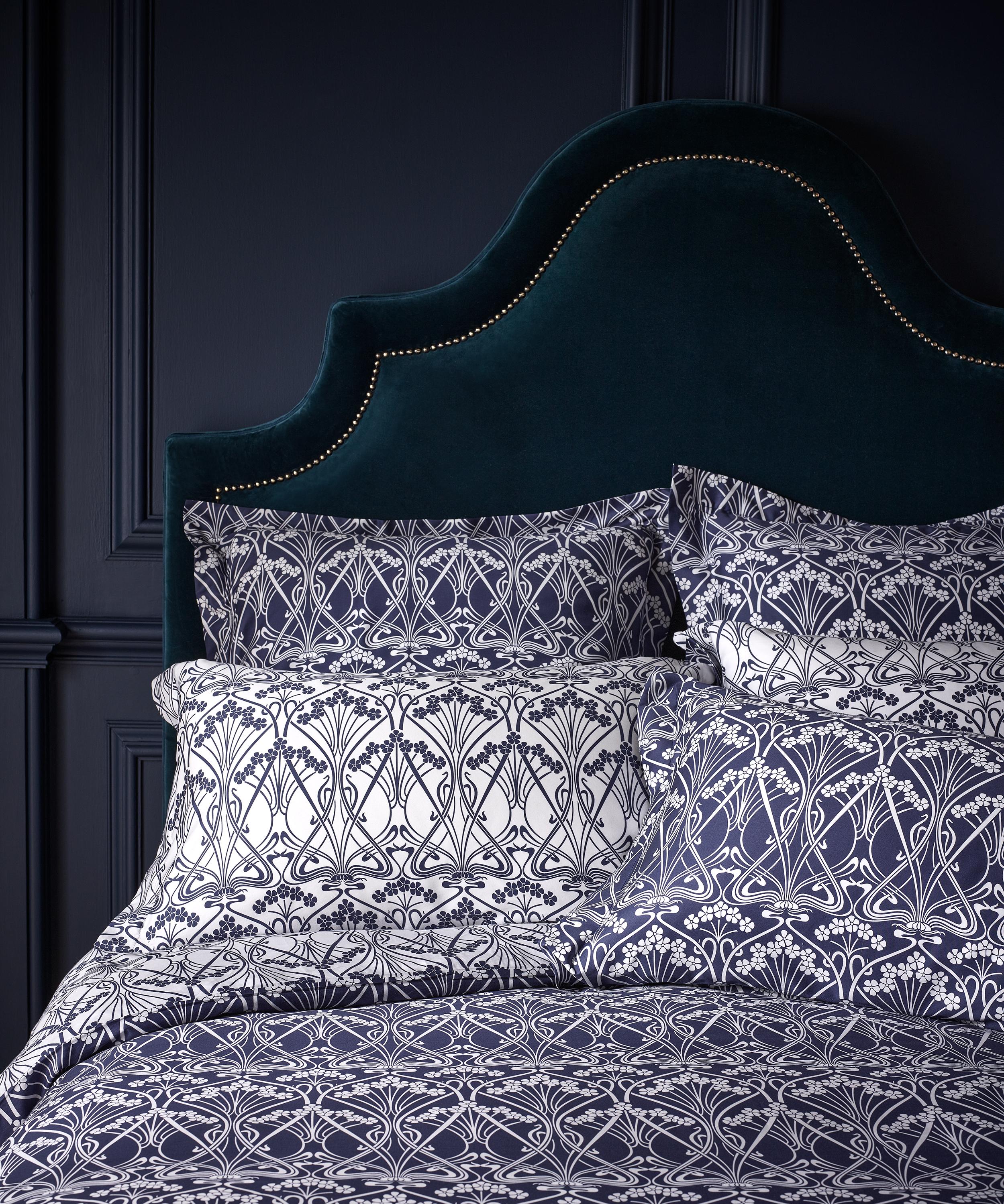 Liberty - Ianthe Cotton Sateen Square Pillowcase image number 1