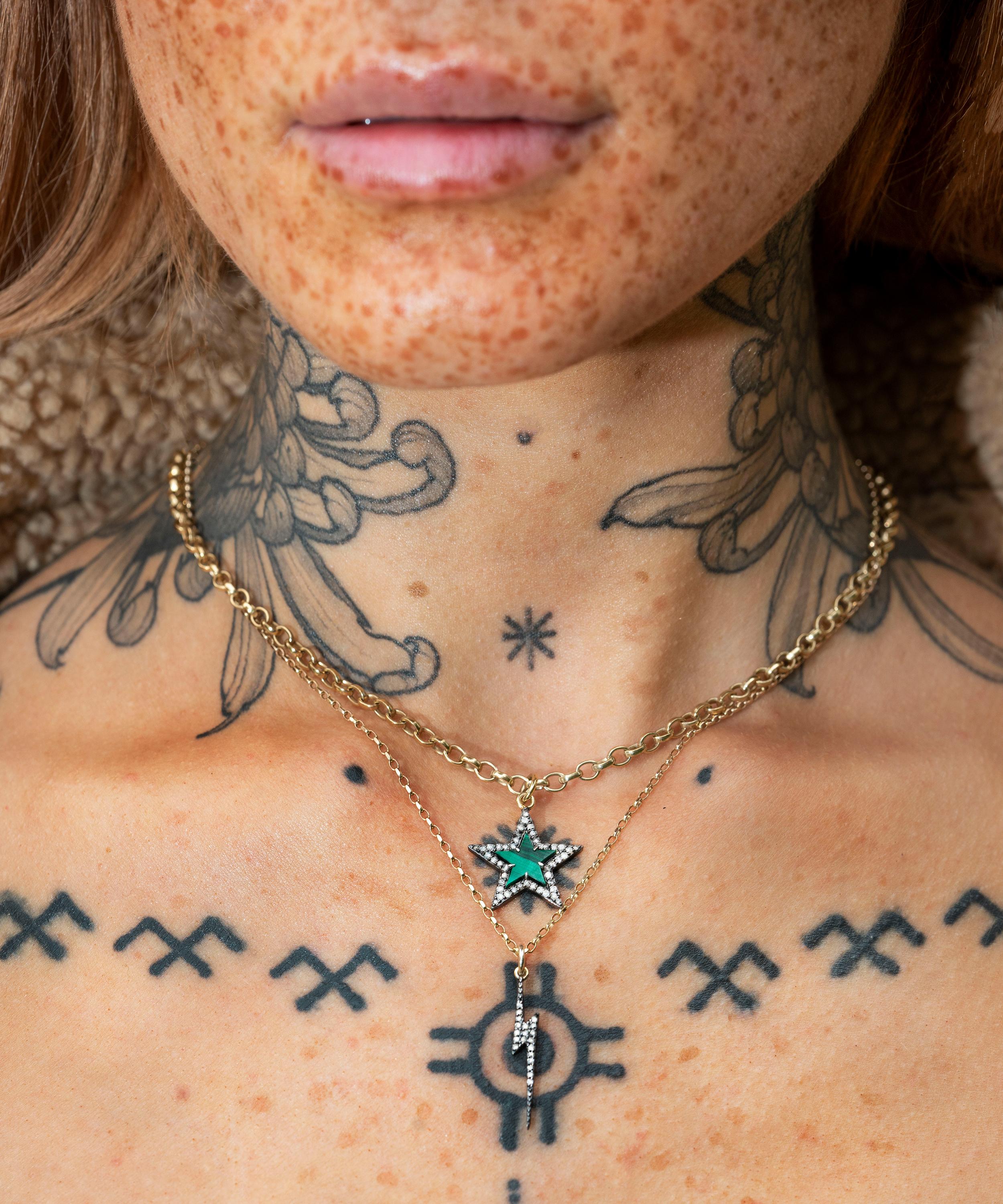 Kirstie Le Marque - 9ct Gold-Plated Diamond Malachite Chunky Star Pendant Necklace image number 2
