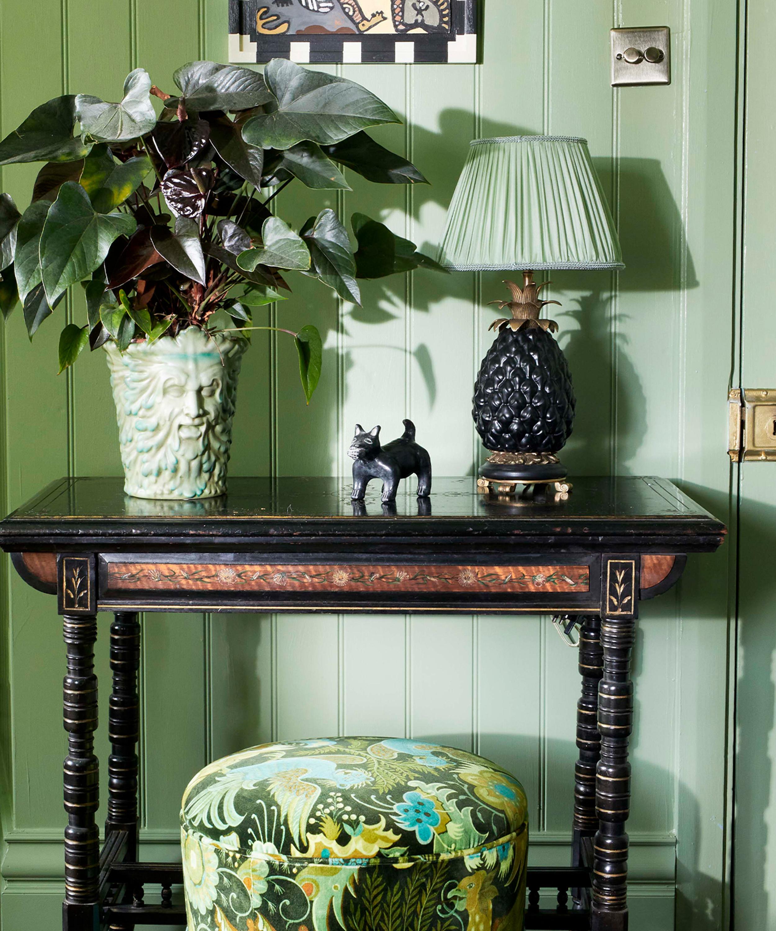House of Hackney - Ananito Pineapple Lampstand image number 1
