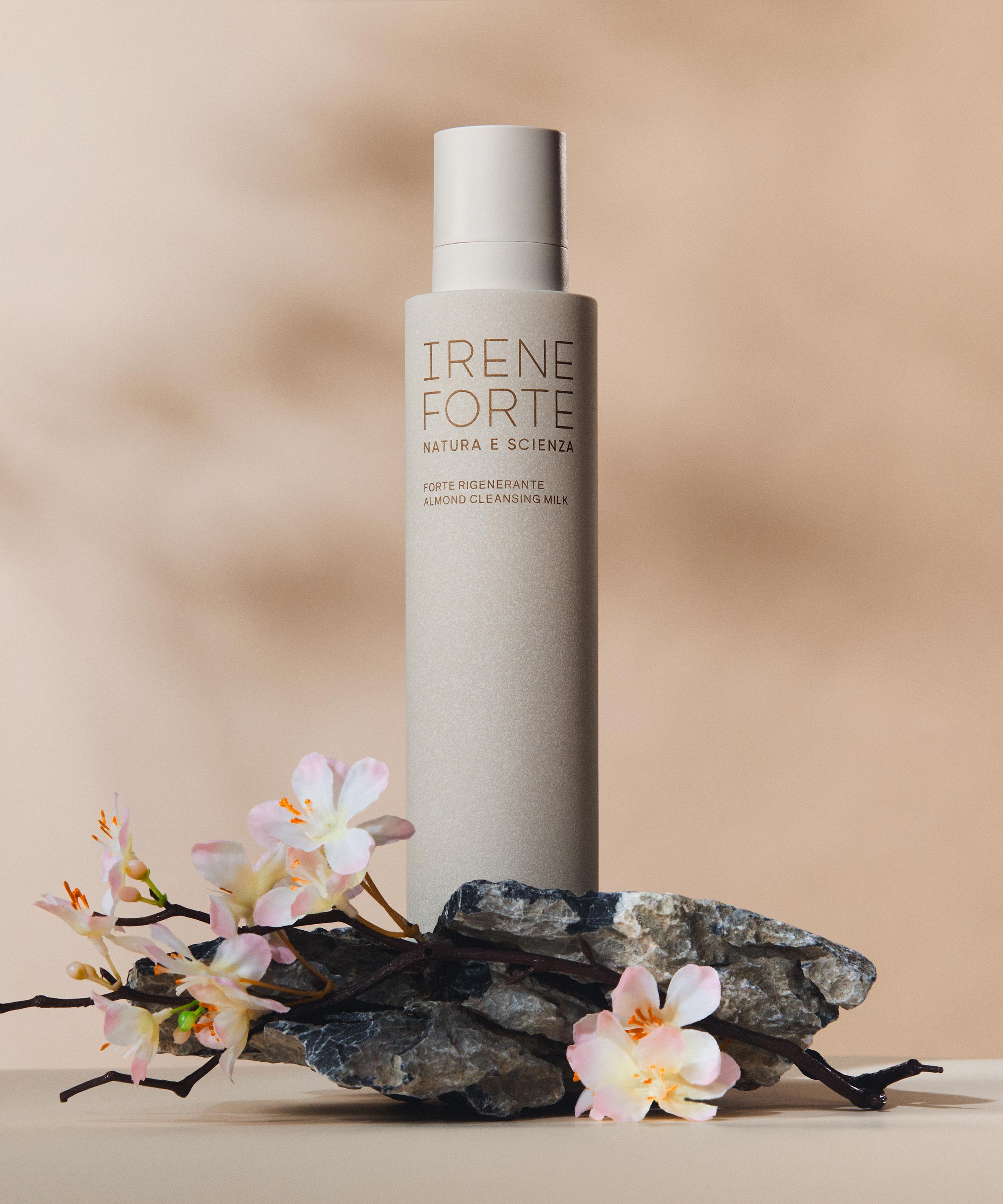 Irene Forte - Almond Cleansing Milk 200ml image number 2