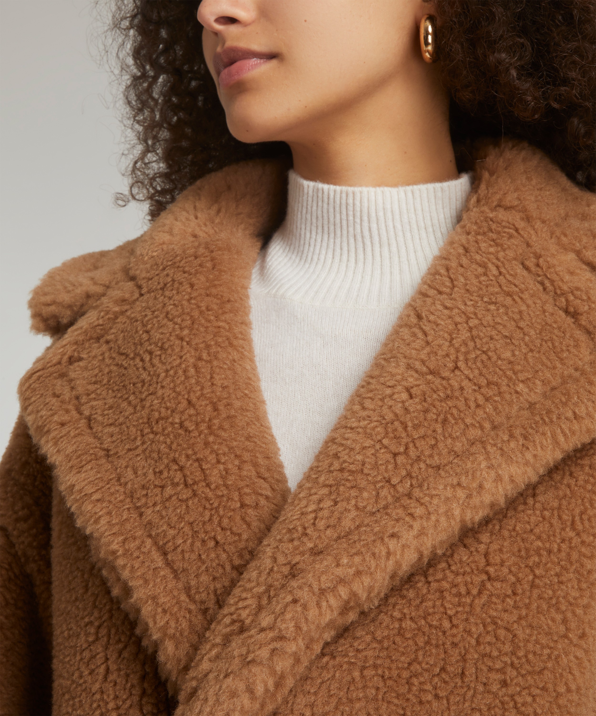 Fluffy Teddy Jacket With Functional Pockets - Camel