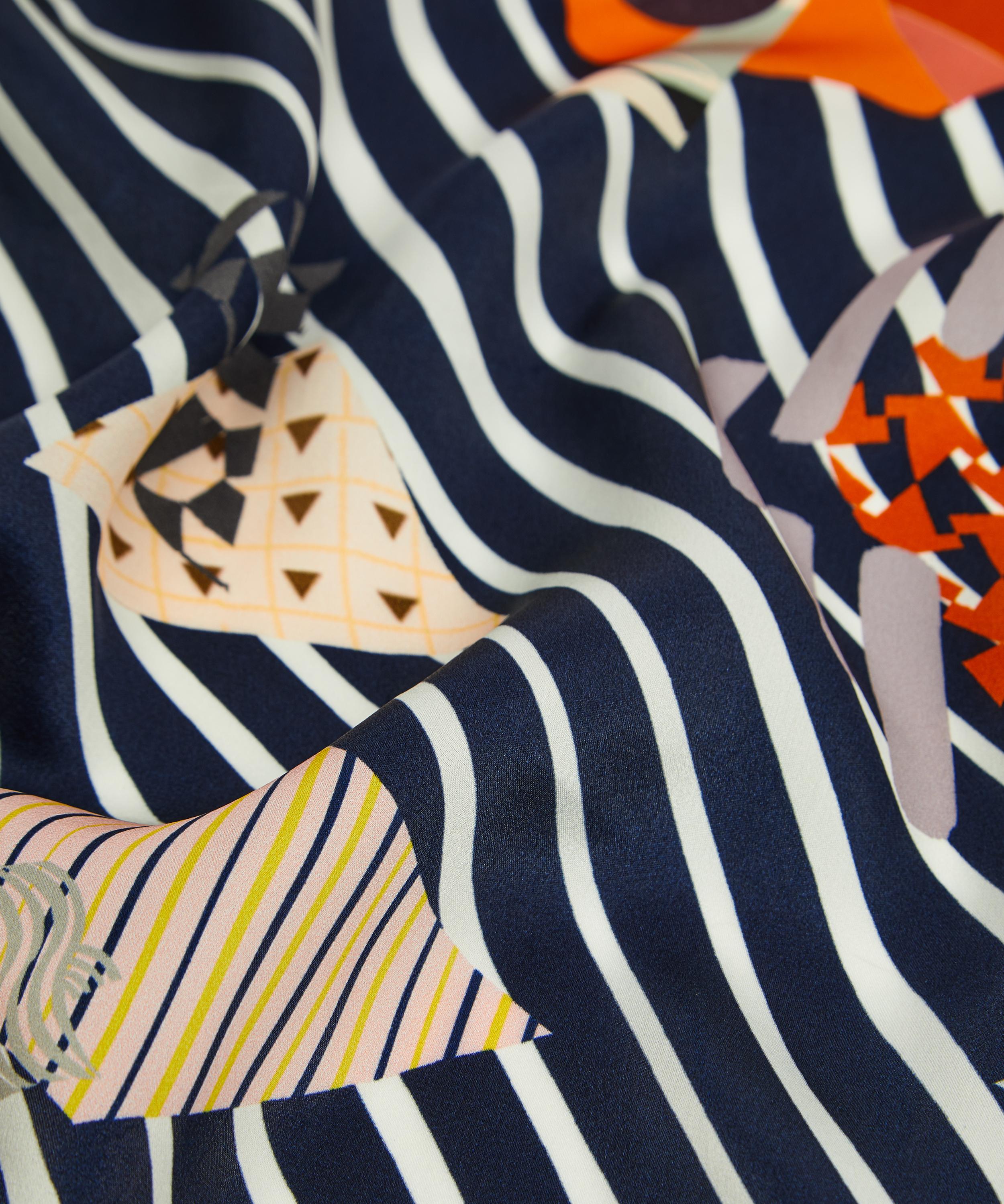 Heti's Colours - Zoe Silk Satin Foulard Scarf image number 3