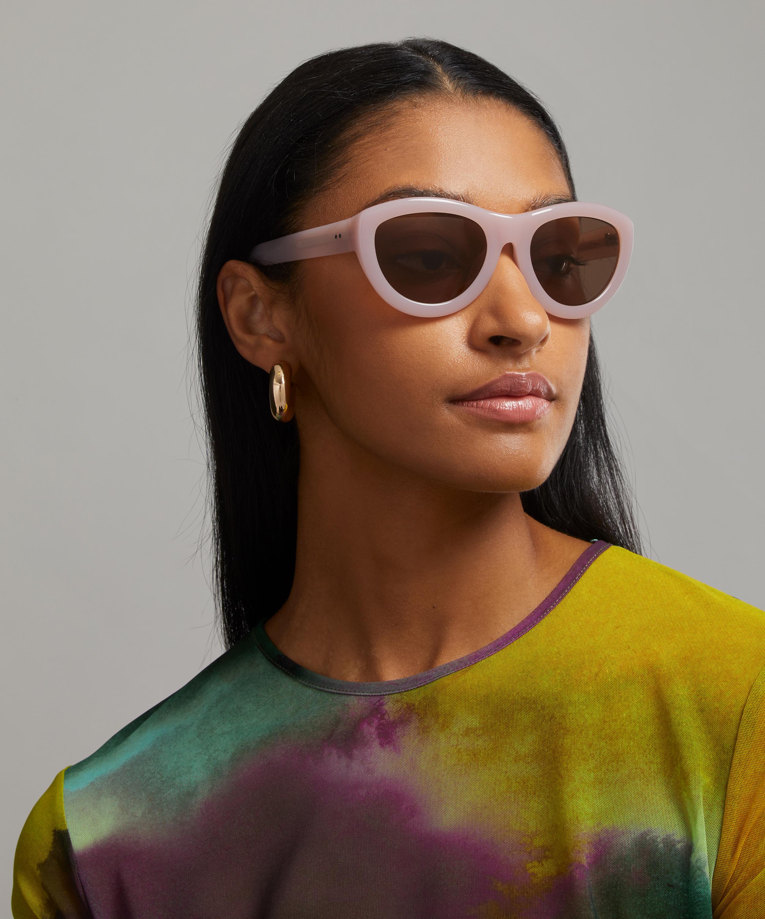 Dries Van Noten Wrap Sunglasses in Yellow by LINDA FARROW – LINDA FARROW  (U.S.)