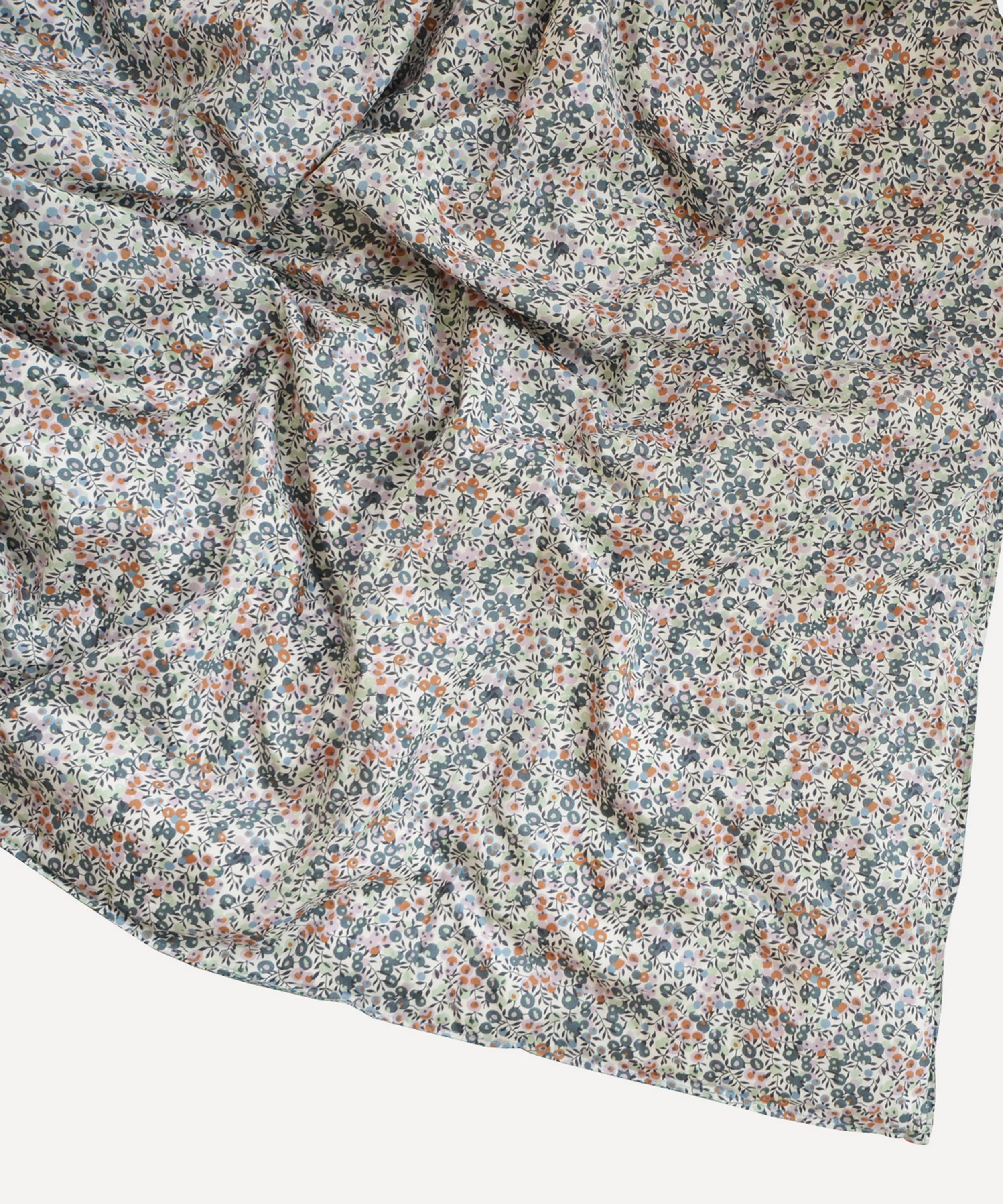 Coco & Wolf - Strawberry Thief and Wiltshire Organic Single Heirloom Quilt image number 2