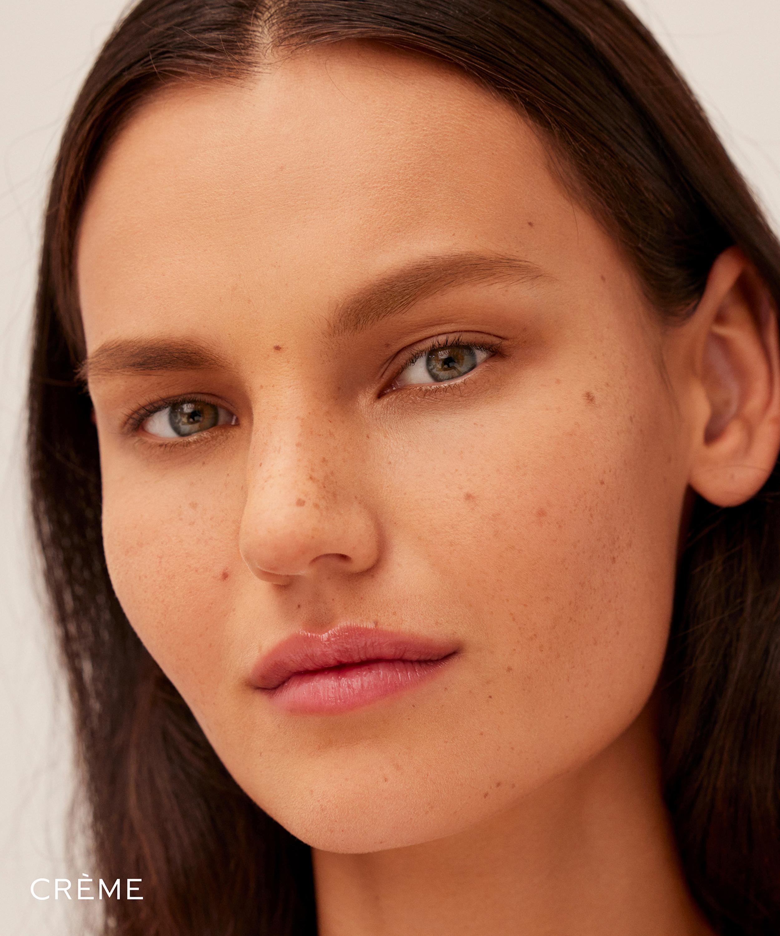 Westman Atelier - Vital Pressed Skincare Powder 5g image number 2