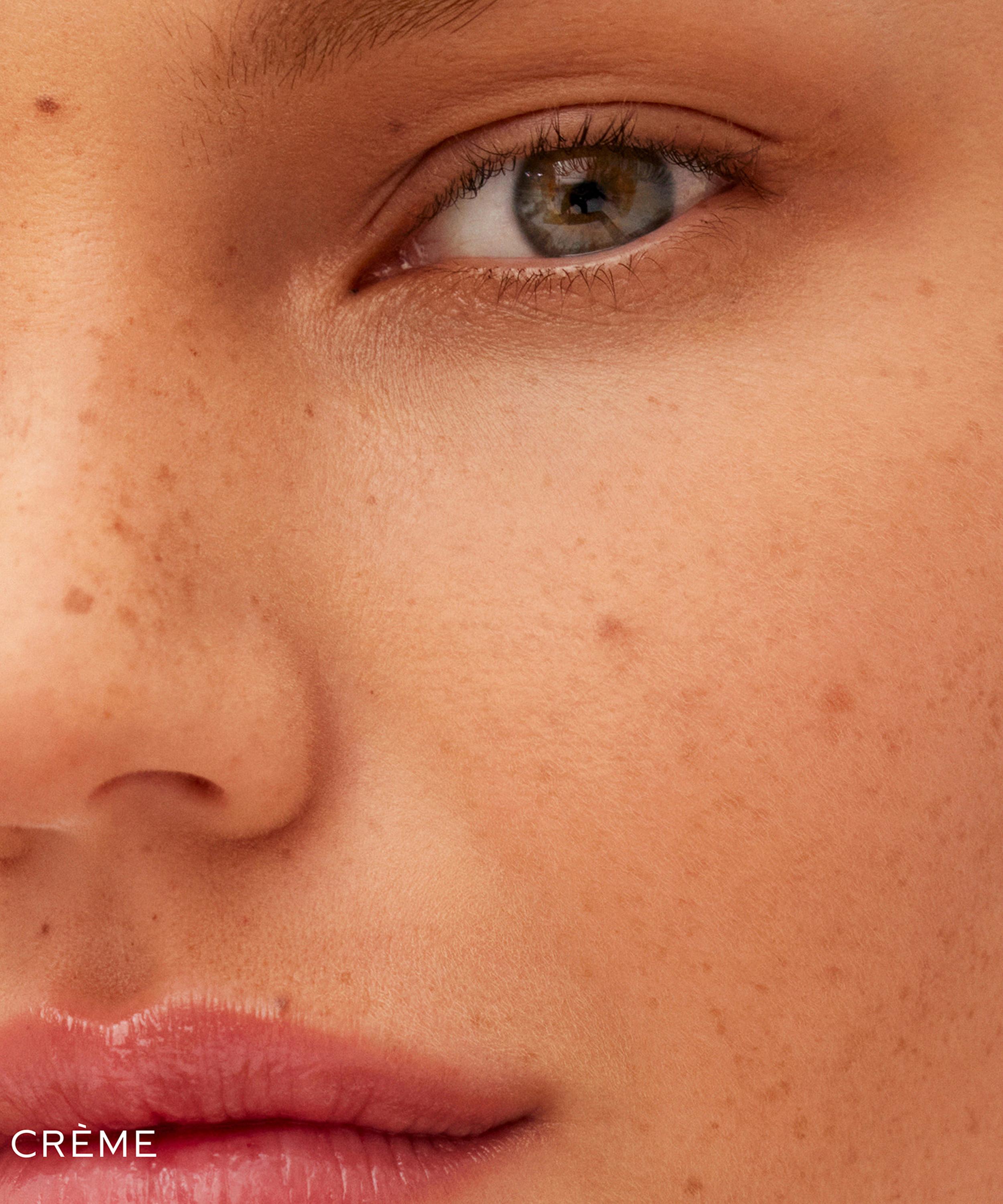 Westman Atelier - Vital Pressed Skincare Powder 5g image number 3