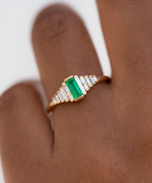 Artemer - 18ct Gold Emerald Engagement Ring image number 3