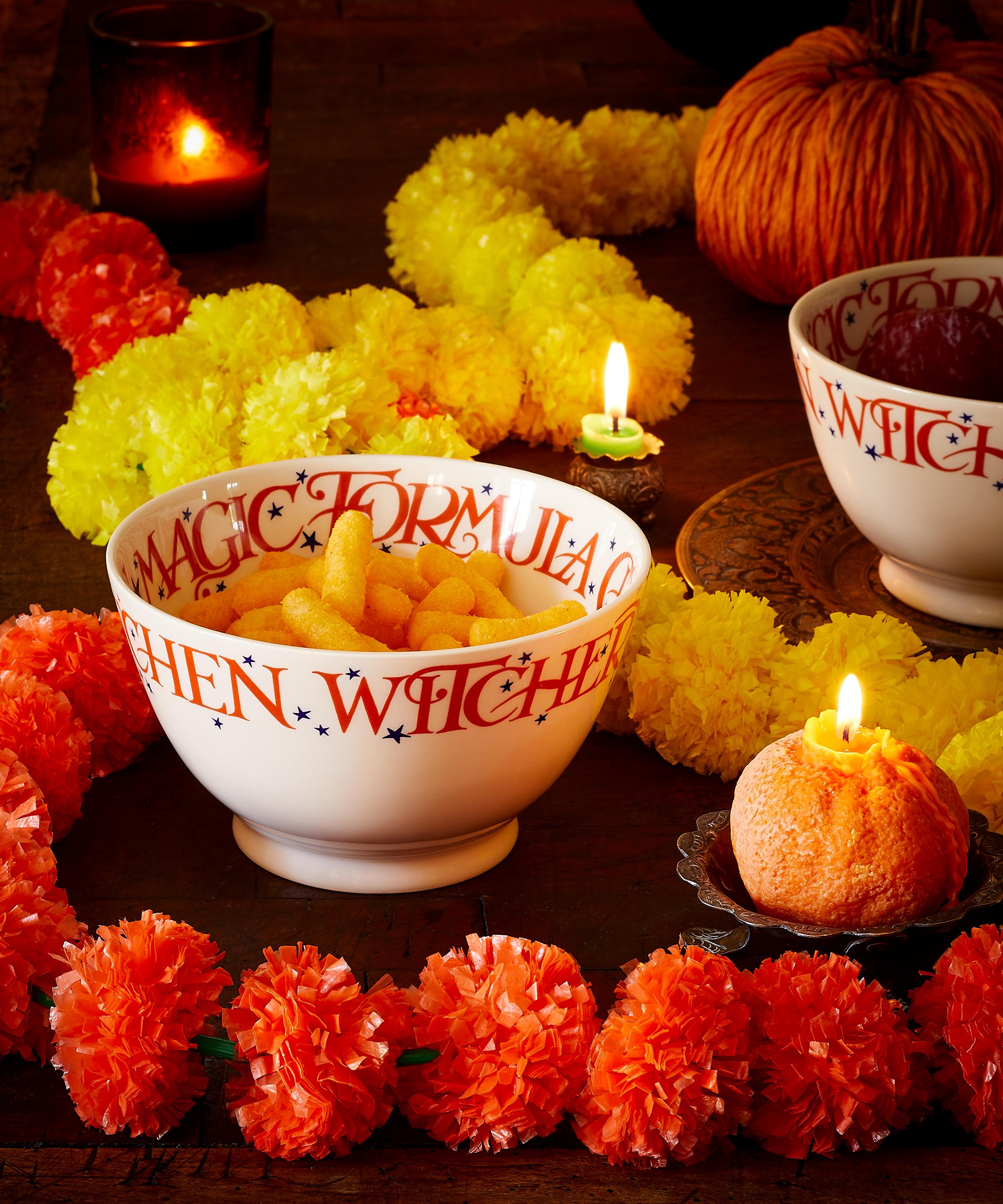 Emma Bridgewater - Halloween Toast & Marmalade Chocolates and Treats Medium Old Bowl image number 1
