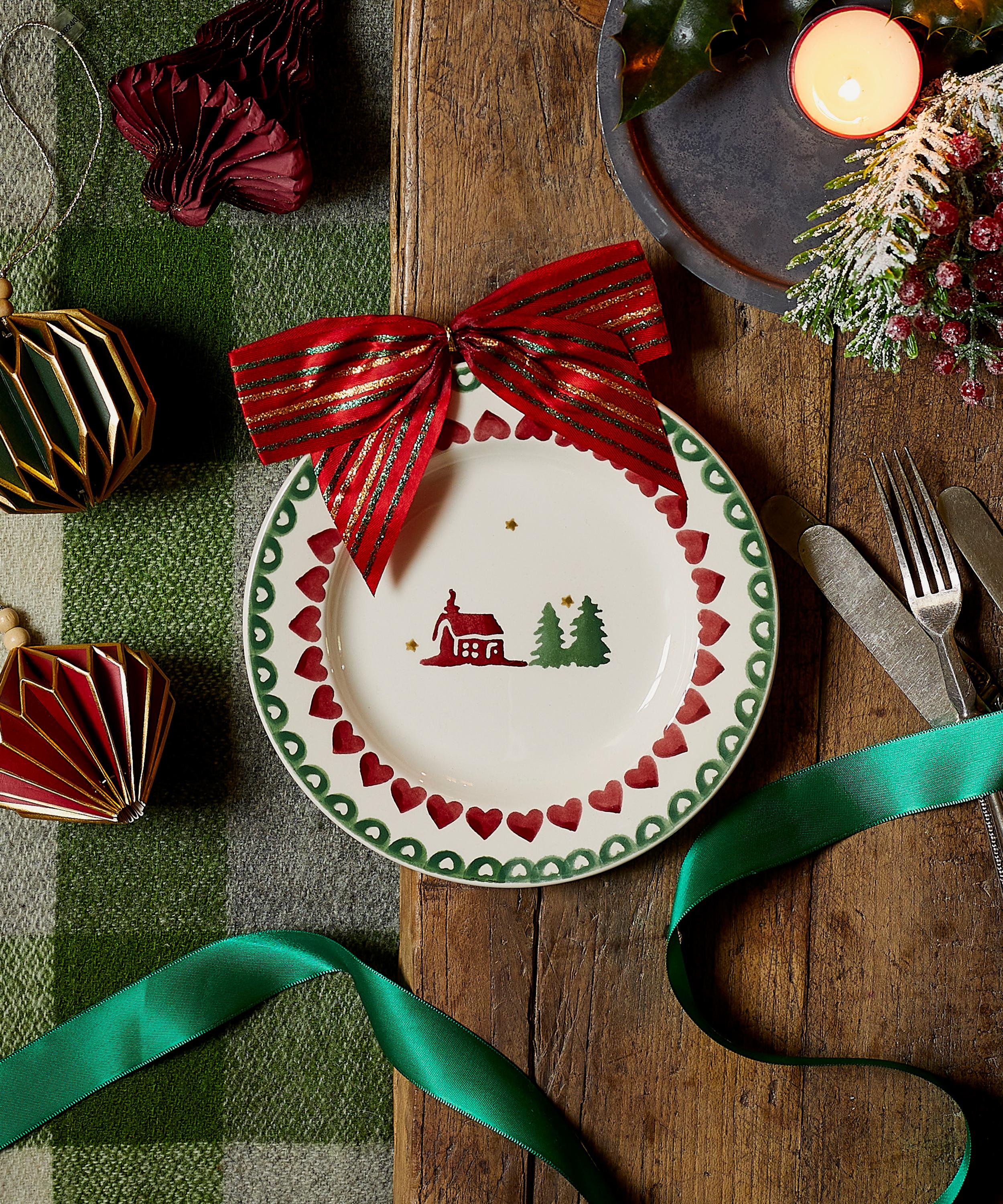 Pier one outlet christmas dishes