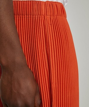 HOMME PLISSÉ ISSEY MIYAKE - MC AUGUST Pleated Trousers image number 4