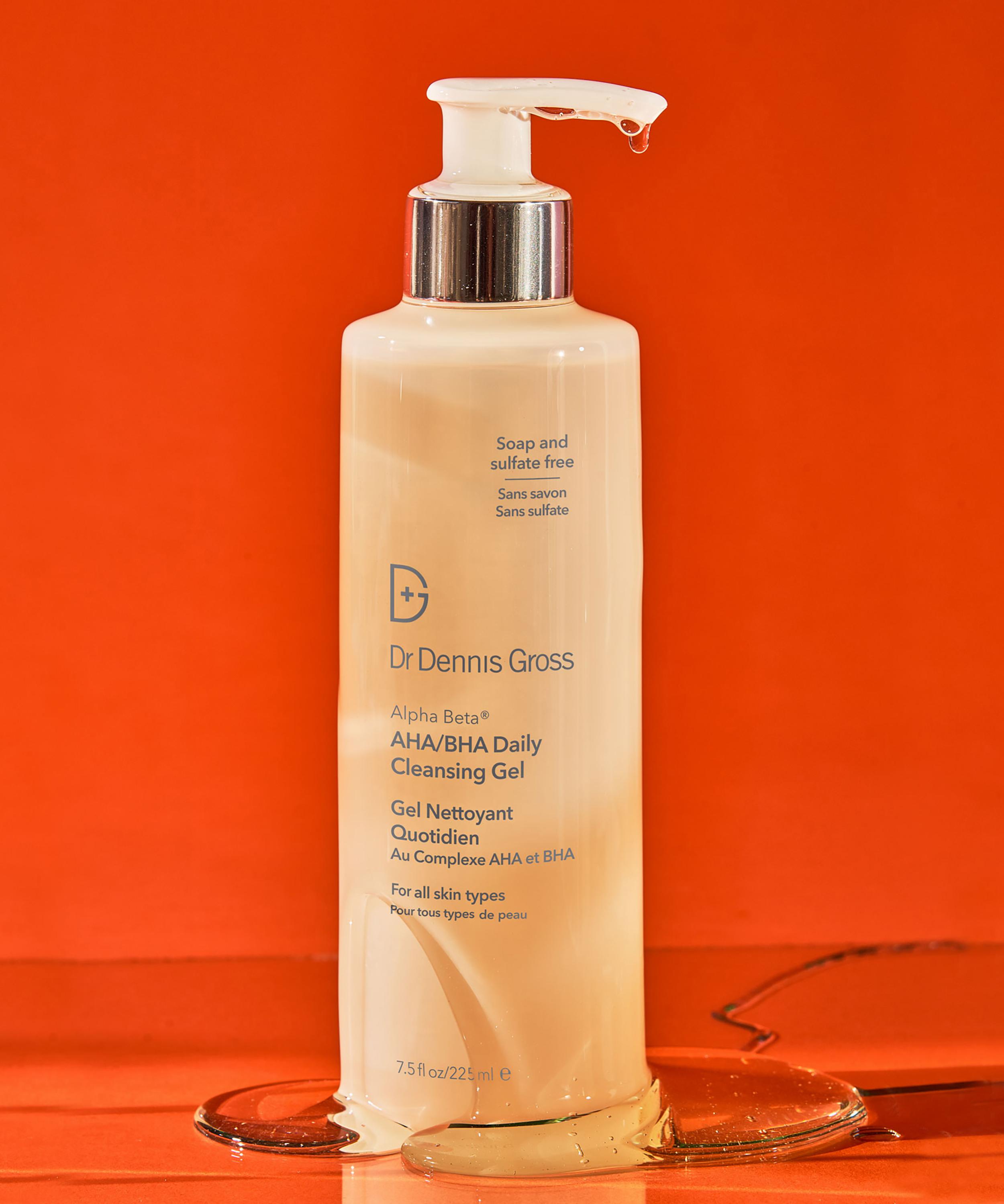 Dr. Dennis Gross Skincare - Alpha Beta AHA/BHA Daily Cleansing Gel 225ml image number 2