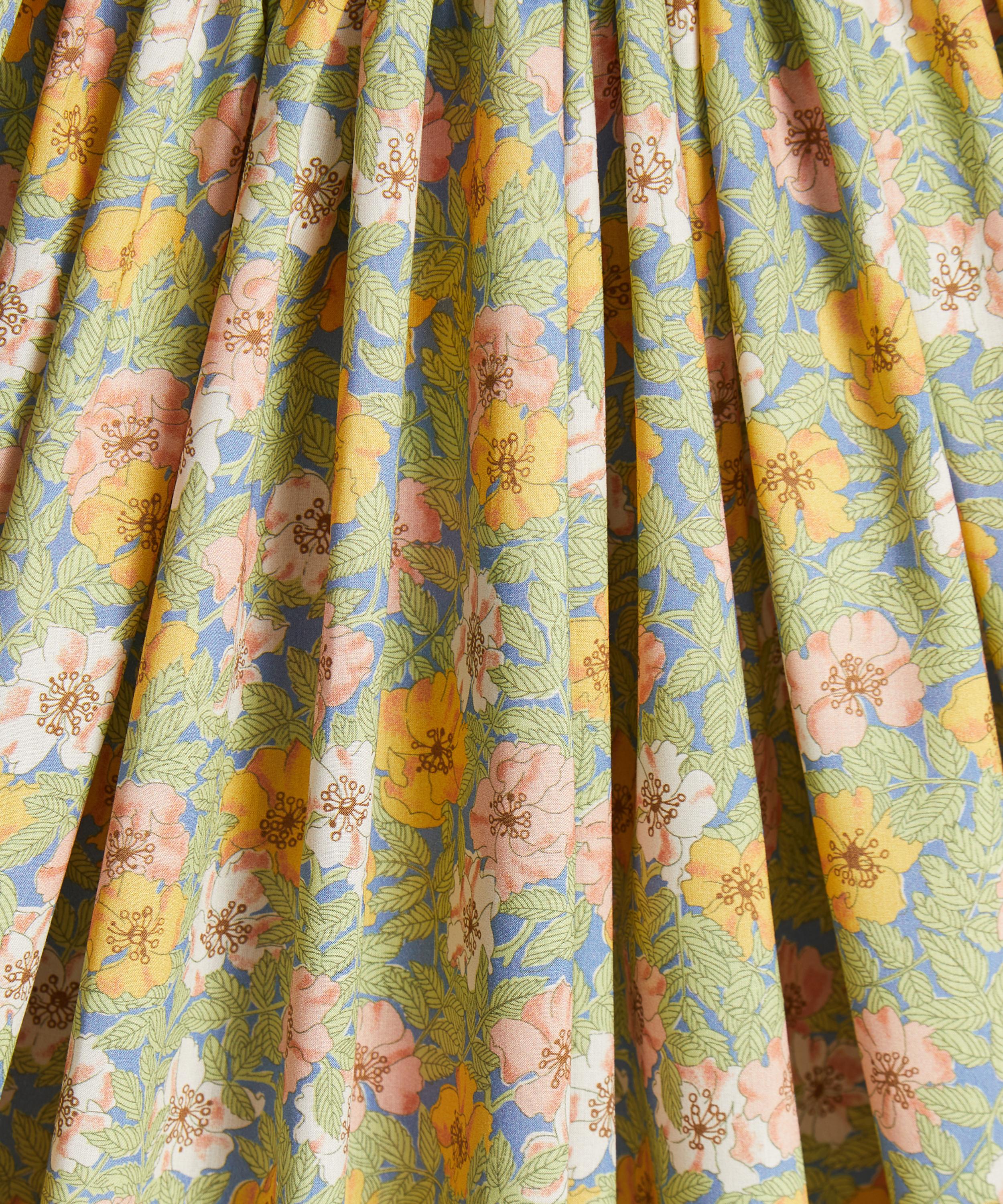 Liberty Fabrics - Wild Rosinda Organic Tana Lawn™ Cotton image number 2