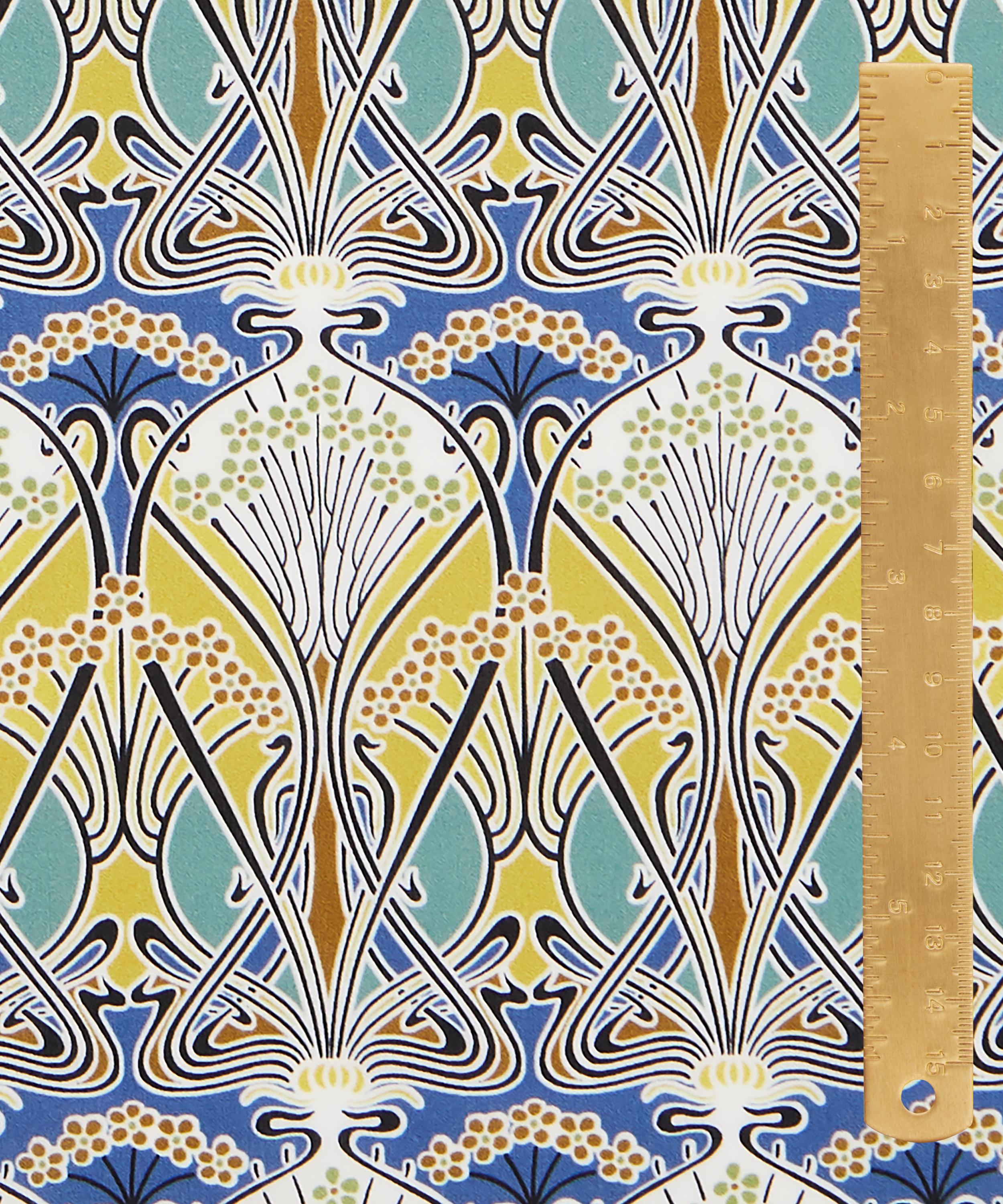 Liberty Fabrics - Ianthe Organic Tana Lawn™ Cotton image number 4