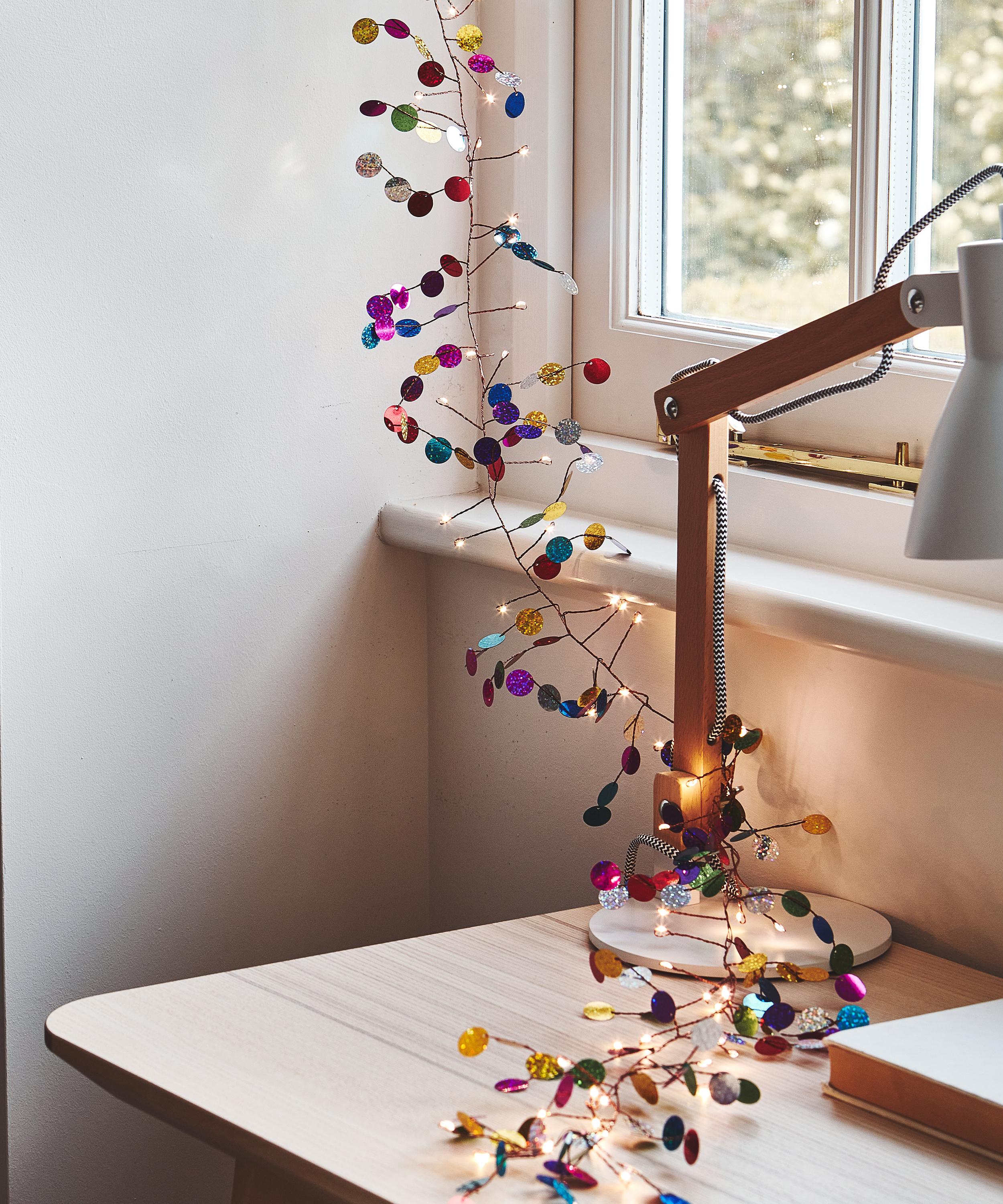 Christmas - Confetti Lights image number 2